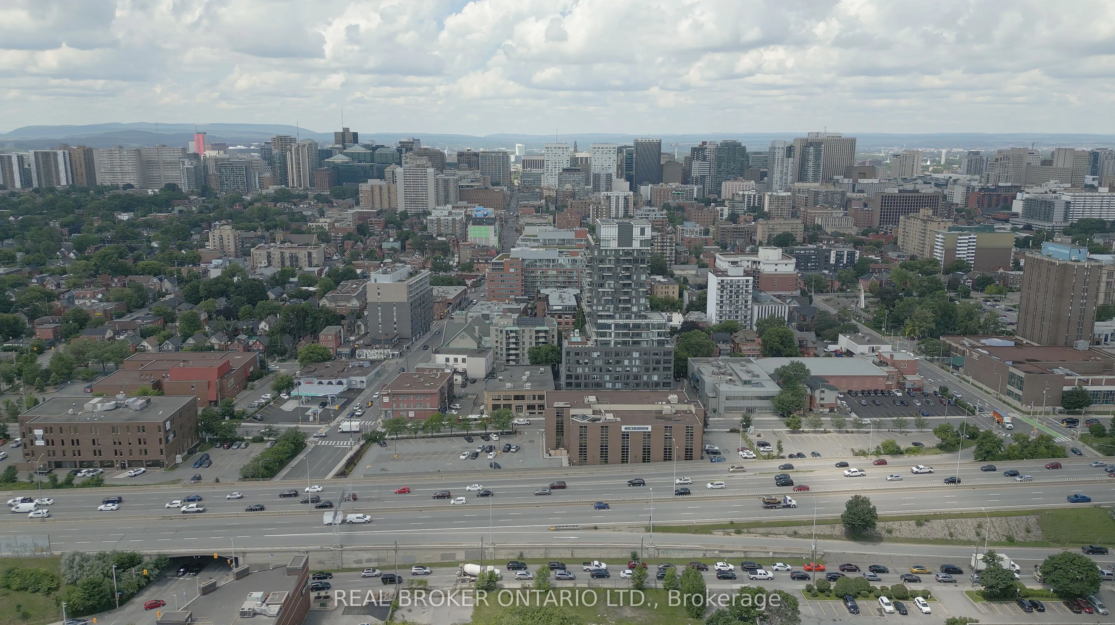 203 Catherine Street #703