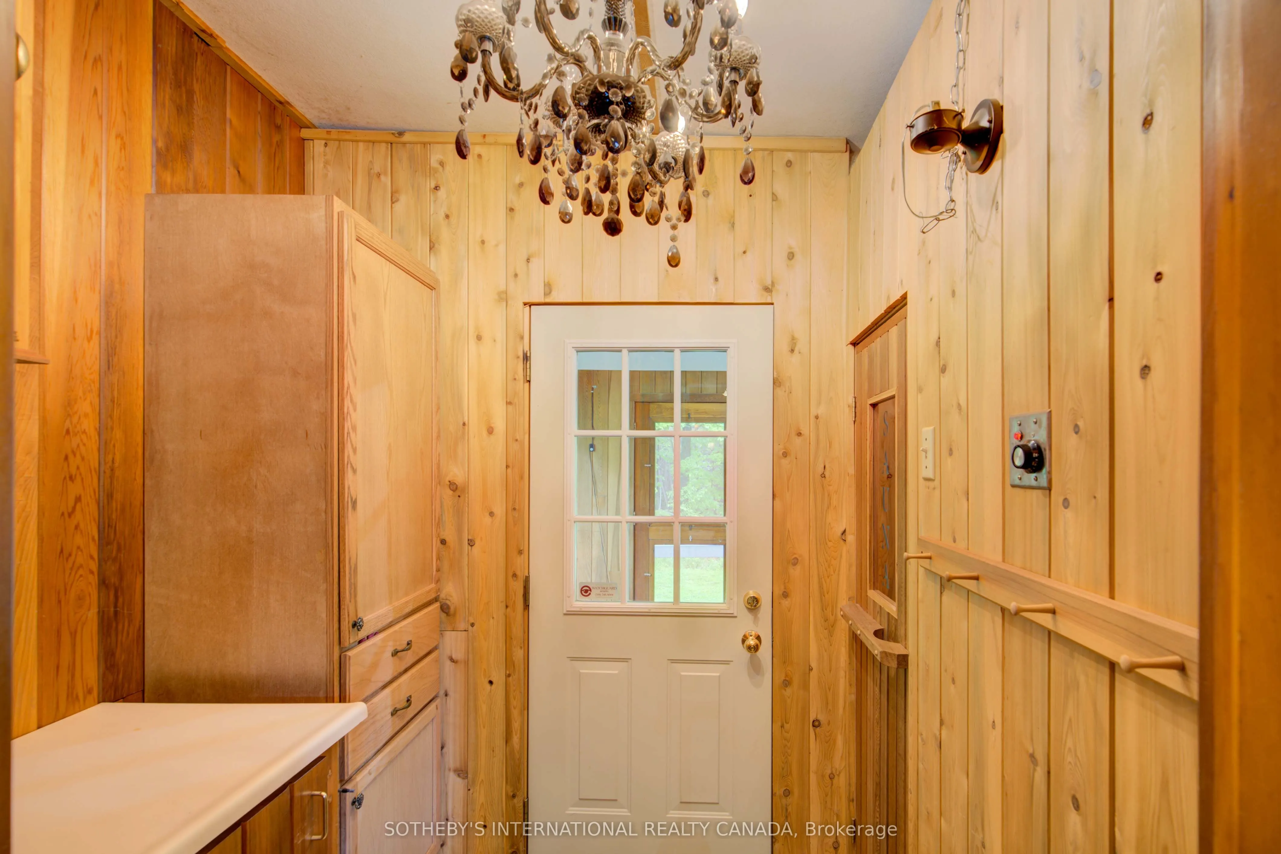 1824 County Rd 46