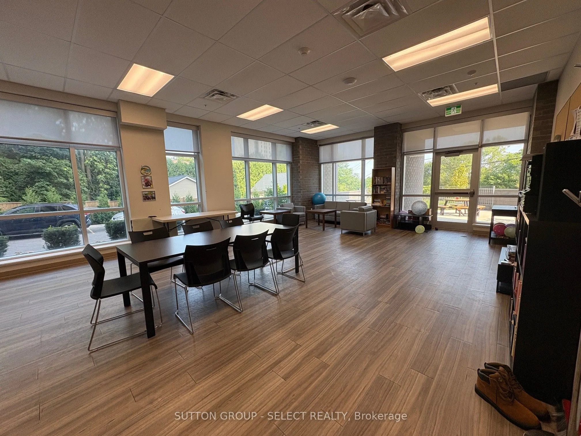99 POND MILLS Road, #809