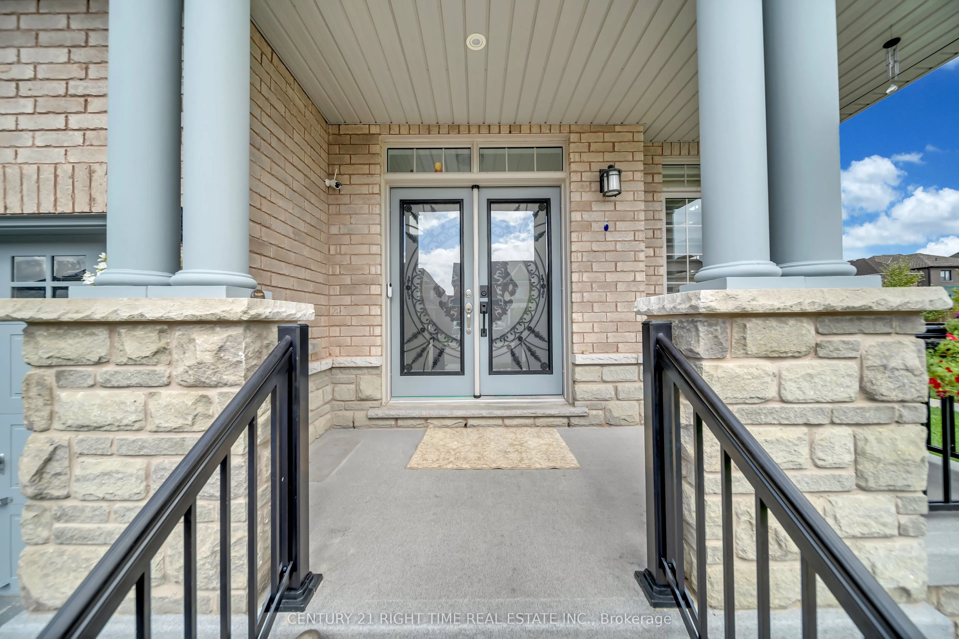 1161 Upper Thames Drive