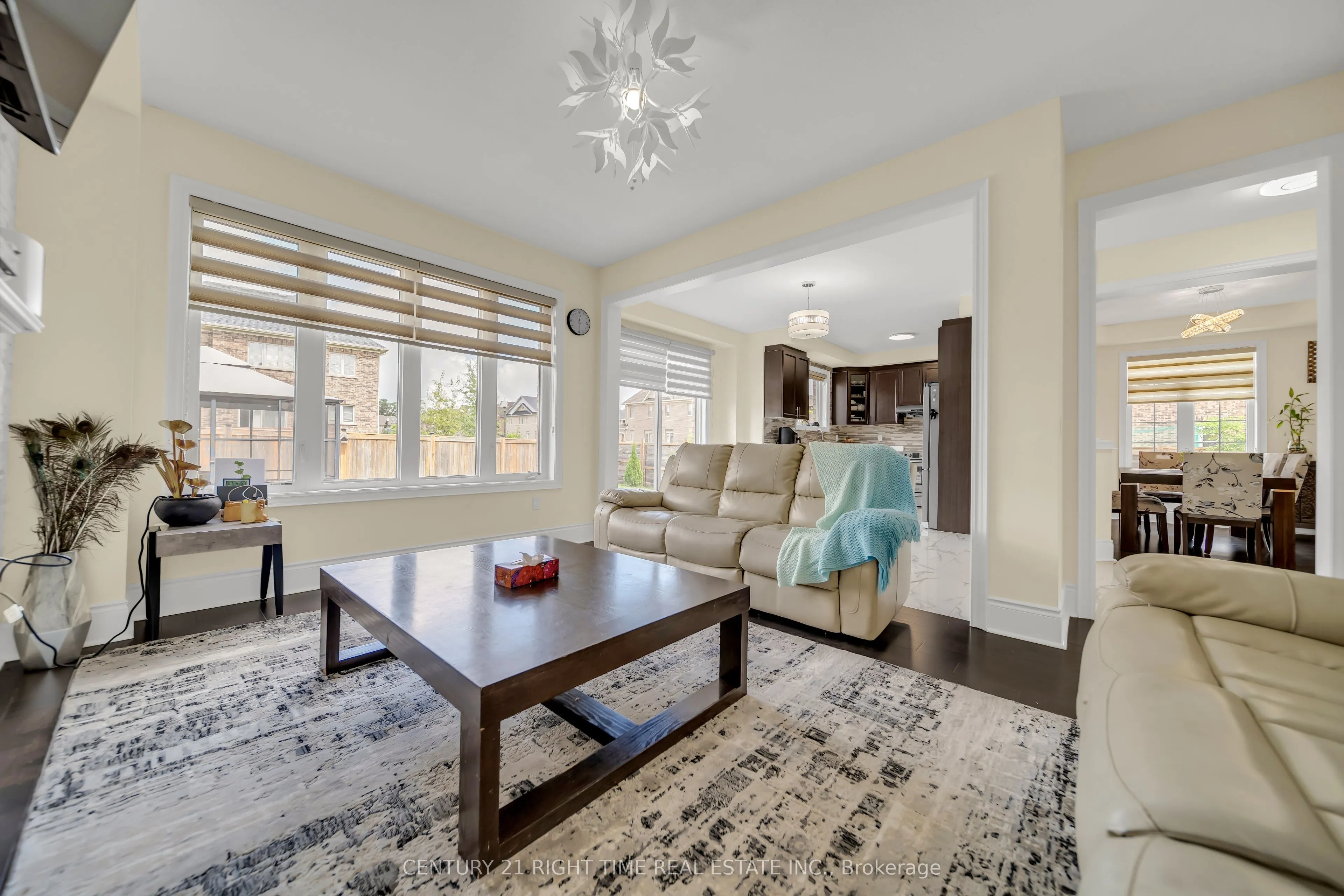 1161 Upper Thames Drive
