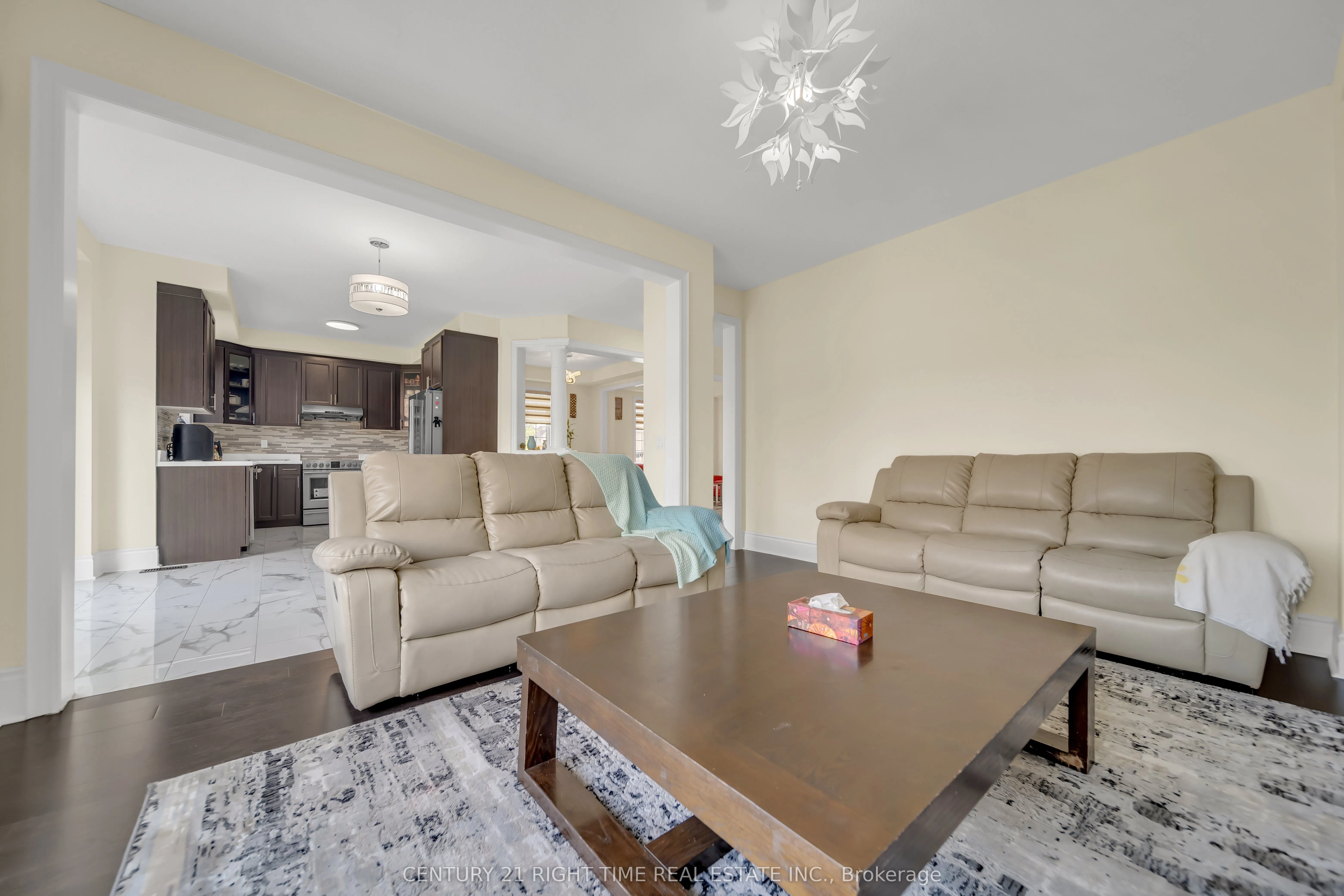 1161 Upper Thames Drive