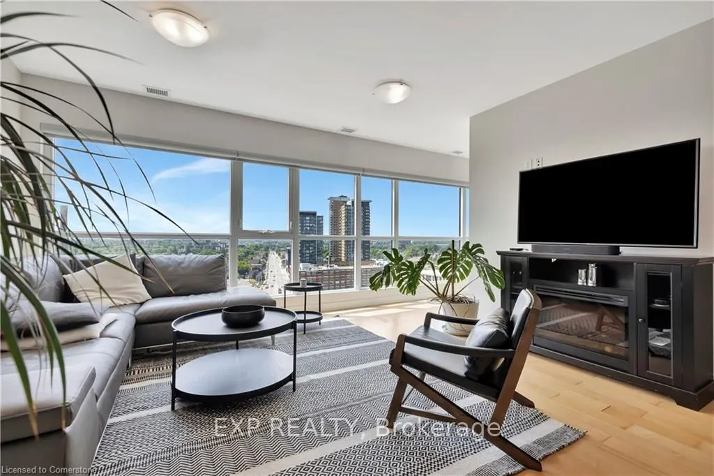 1 Victoria Street S, #1001