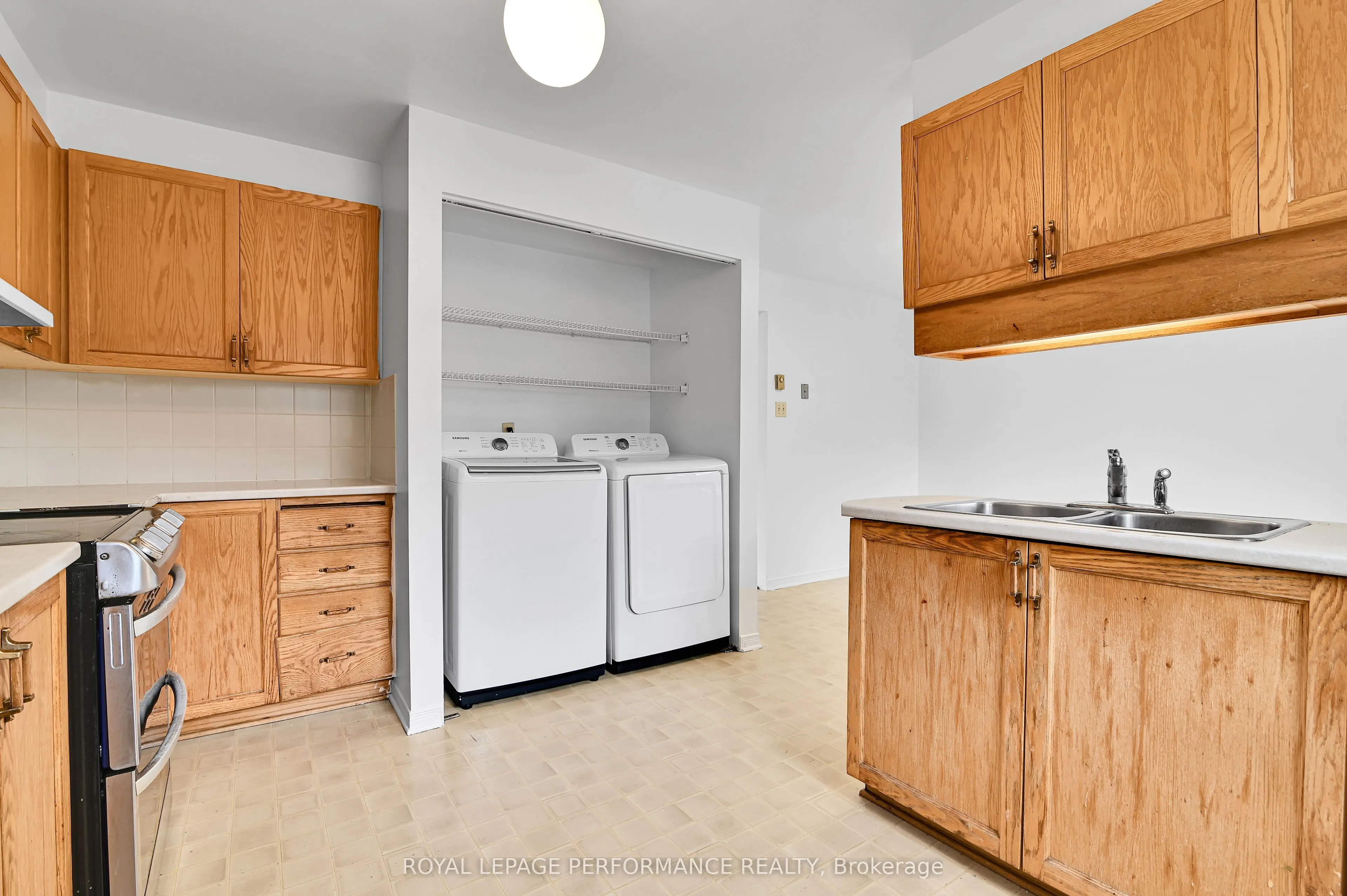 1838 Summerfields Crescent, #17