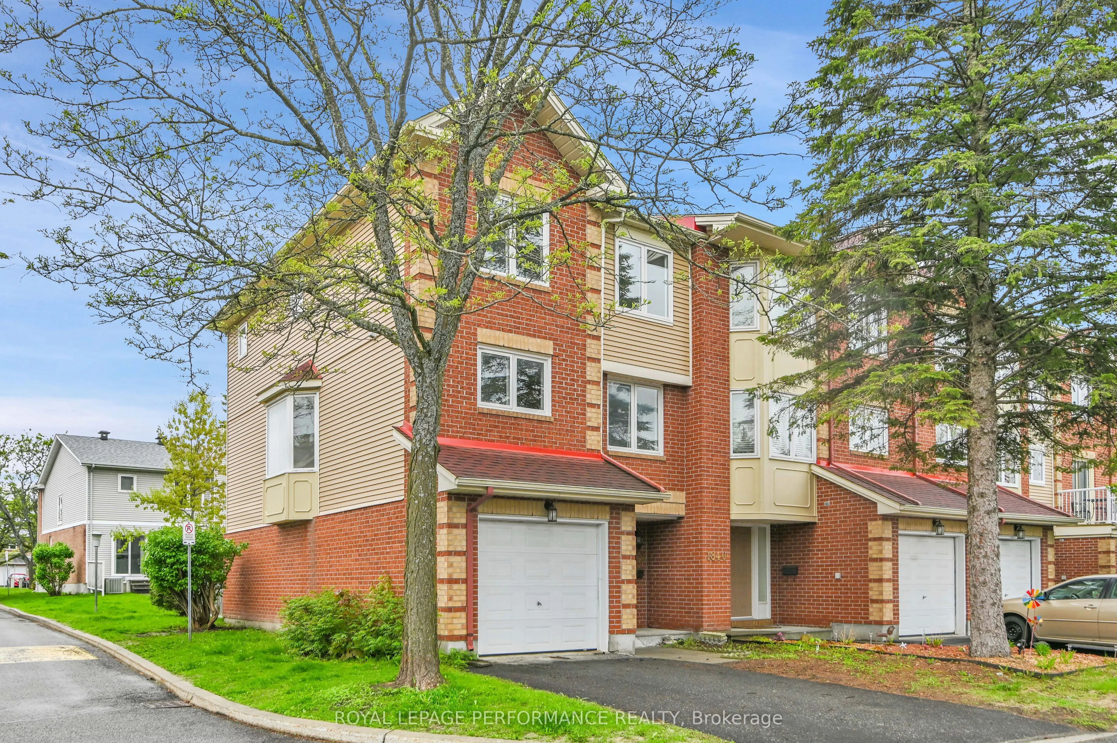 1838 Summerfields Crescent, #17