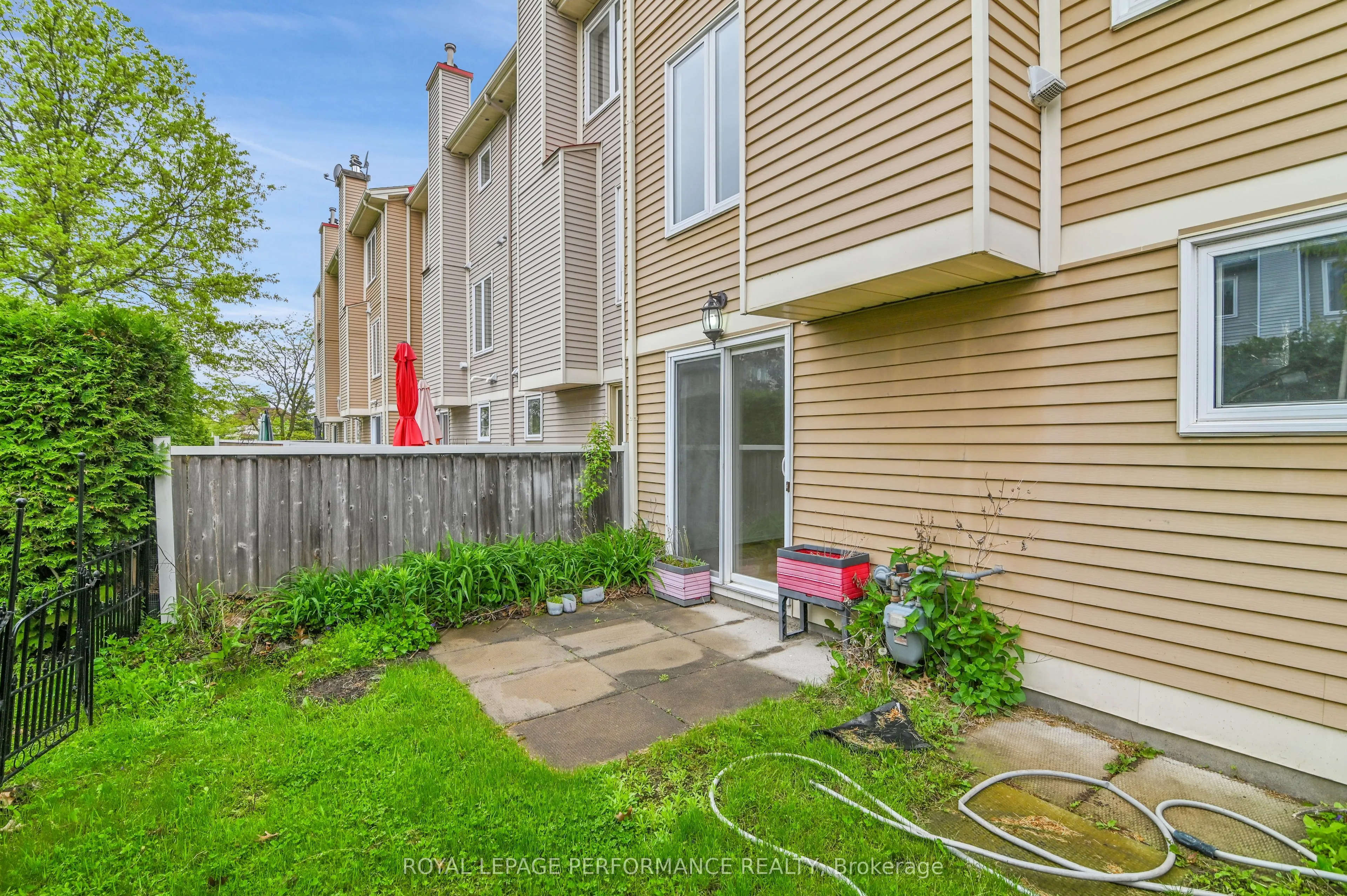 1838 Summerfields Crescent, #17