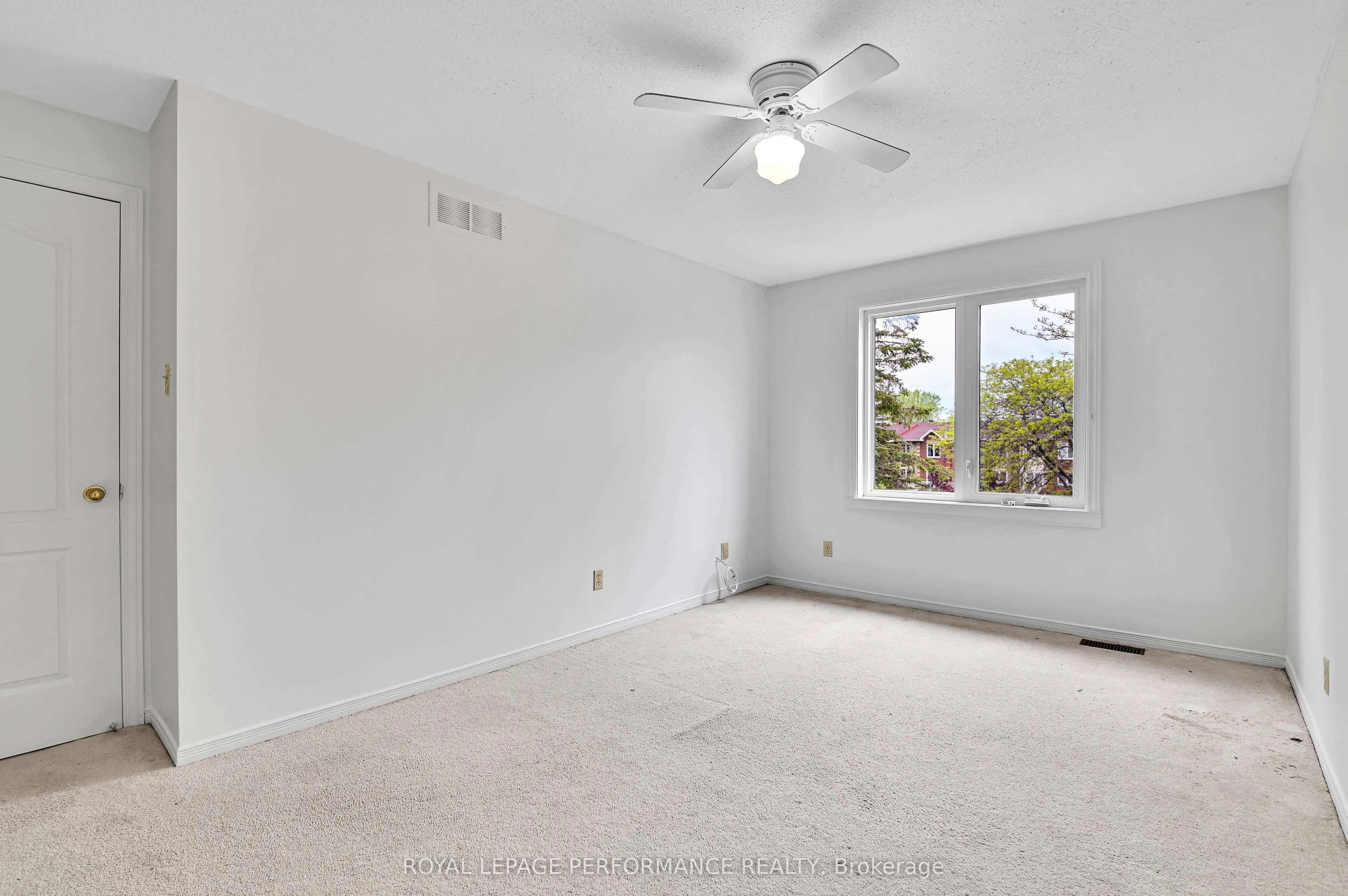 1838 Summerfields Crescent, #17