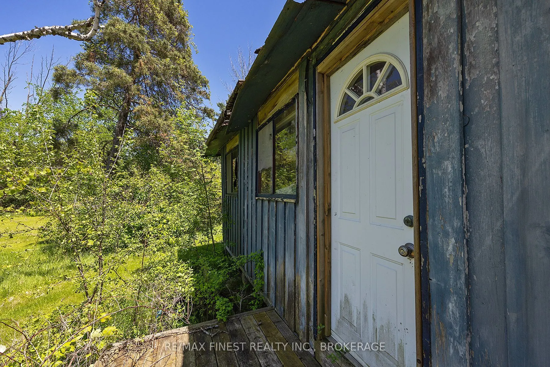 212 Perch Cove Lane