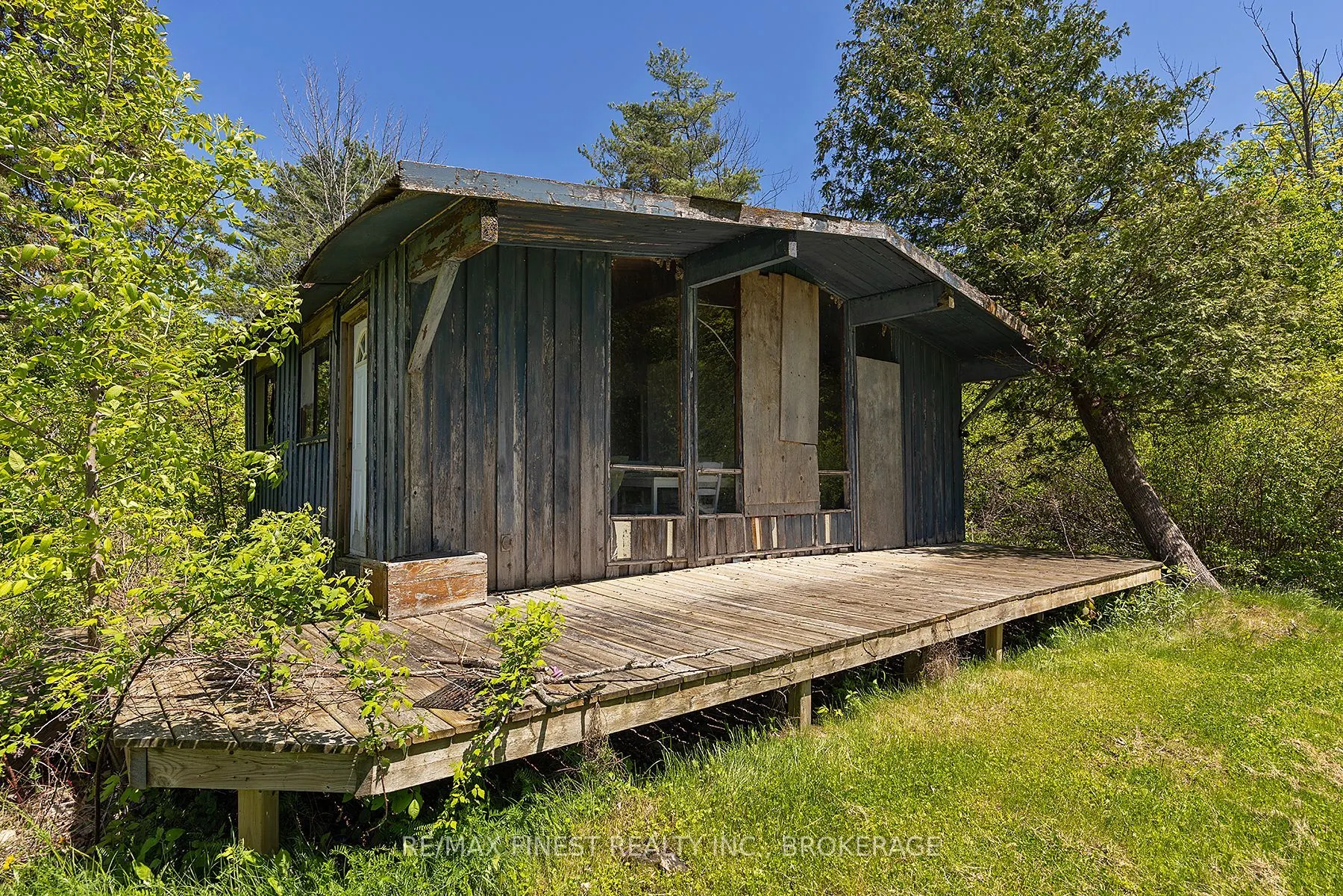 212 Perch Cove Lane