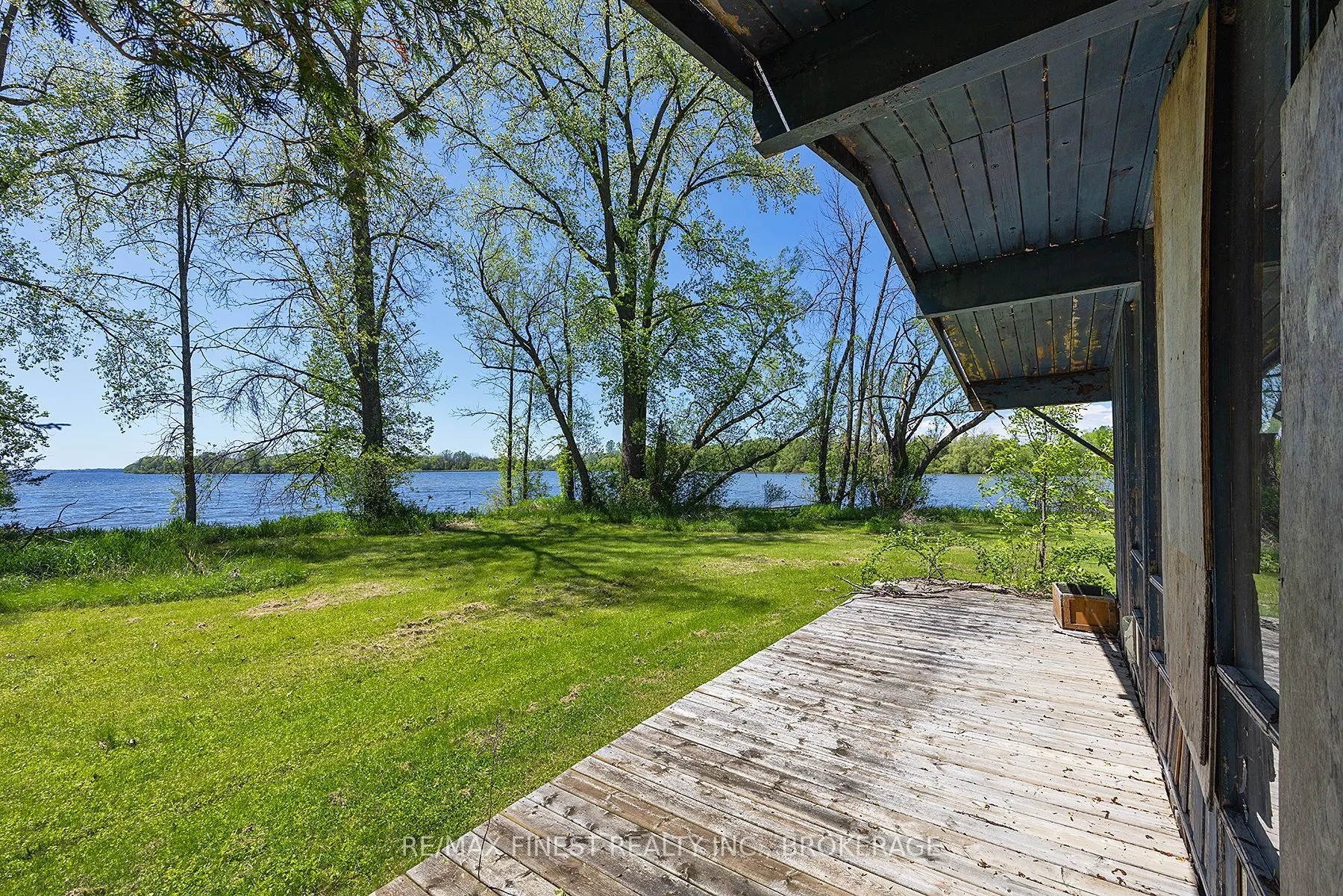 212 Perch Cove Lane