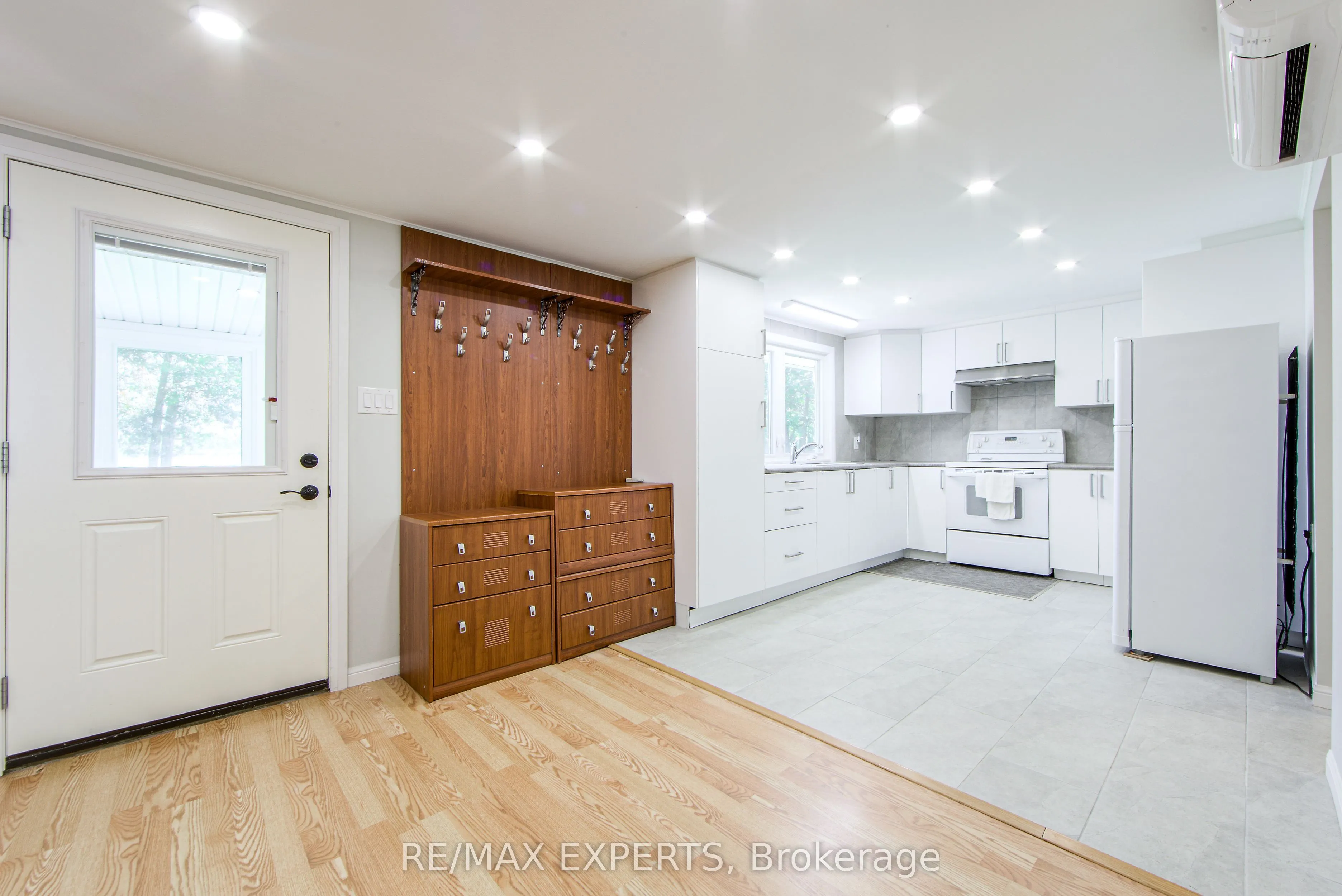24 Riverside Drive