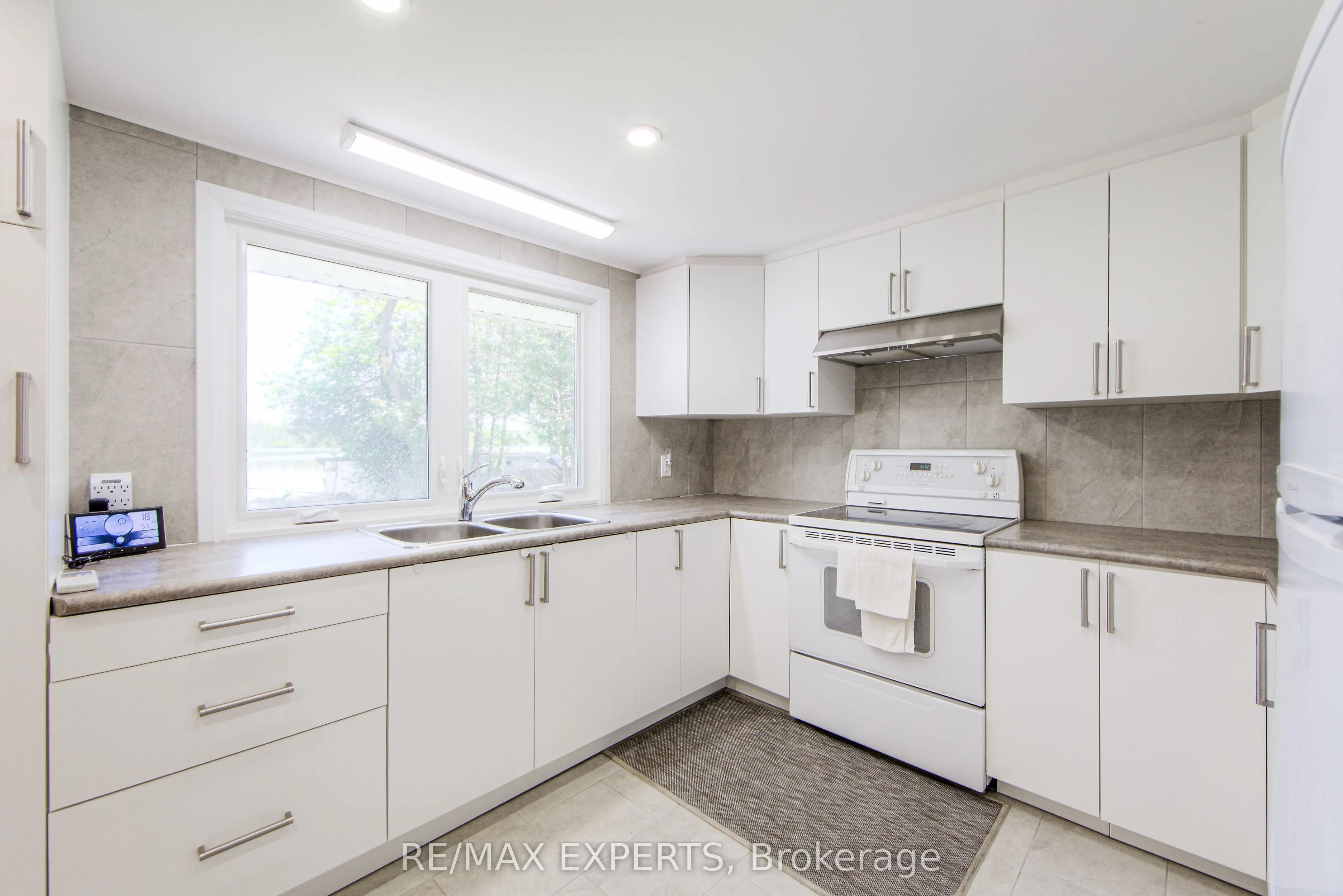 24 Riverside Drive