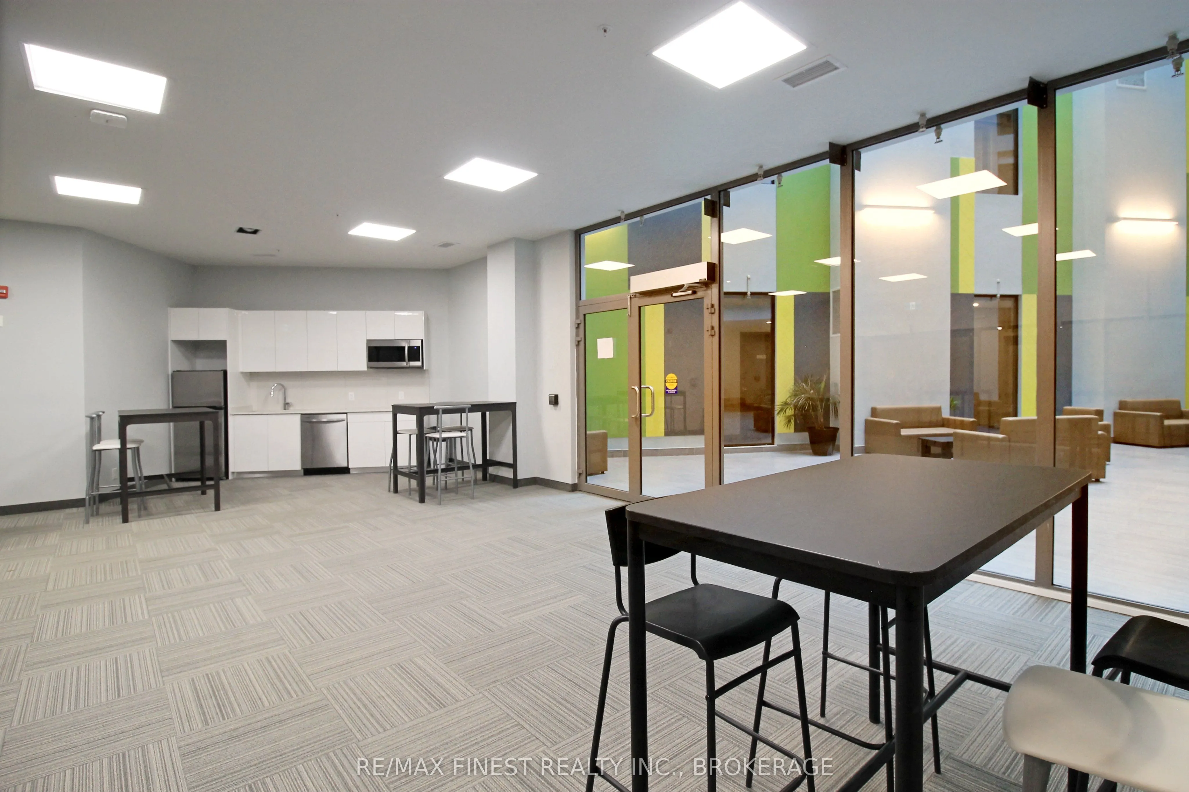 652 Princess Street, #1031