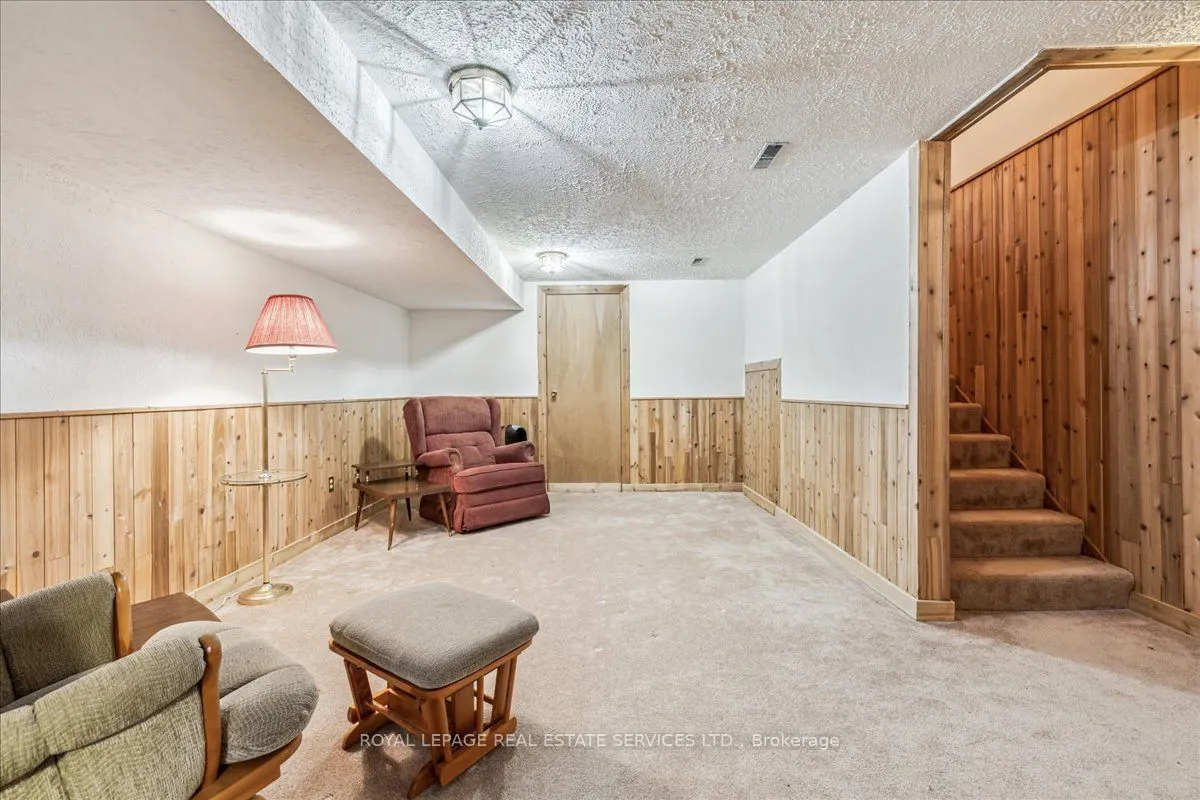 4711 Watson Road South Road S