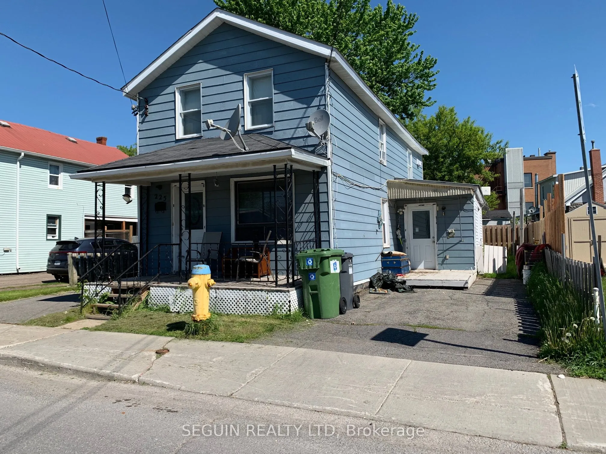 223-225 Higginson Street