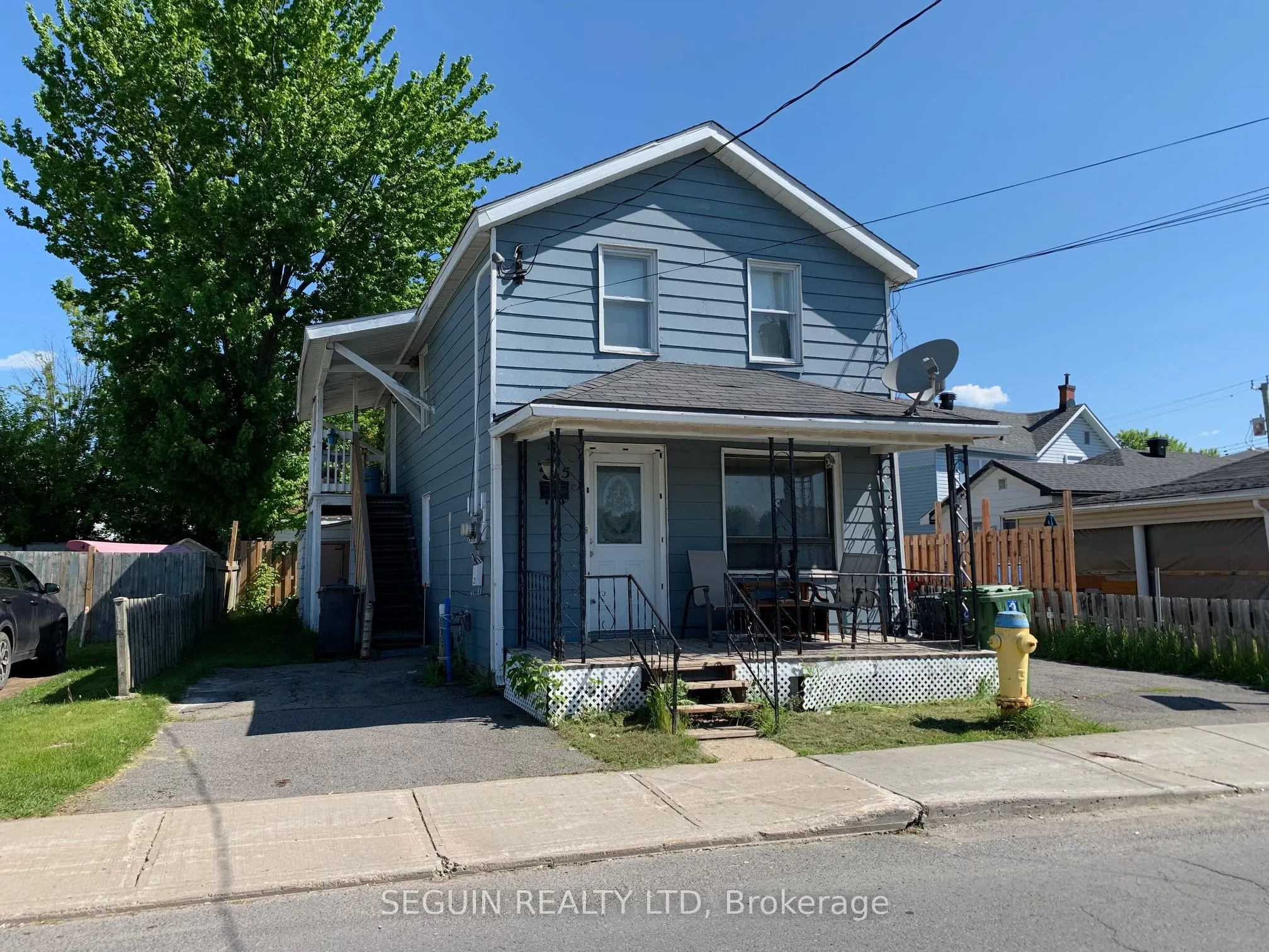 223-225 Higginson Street