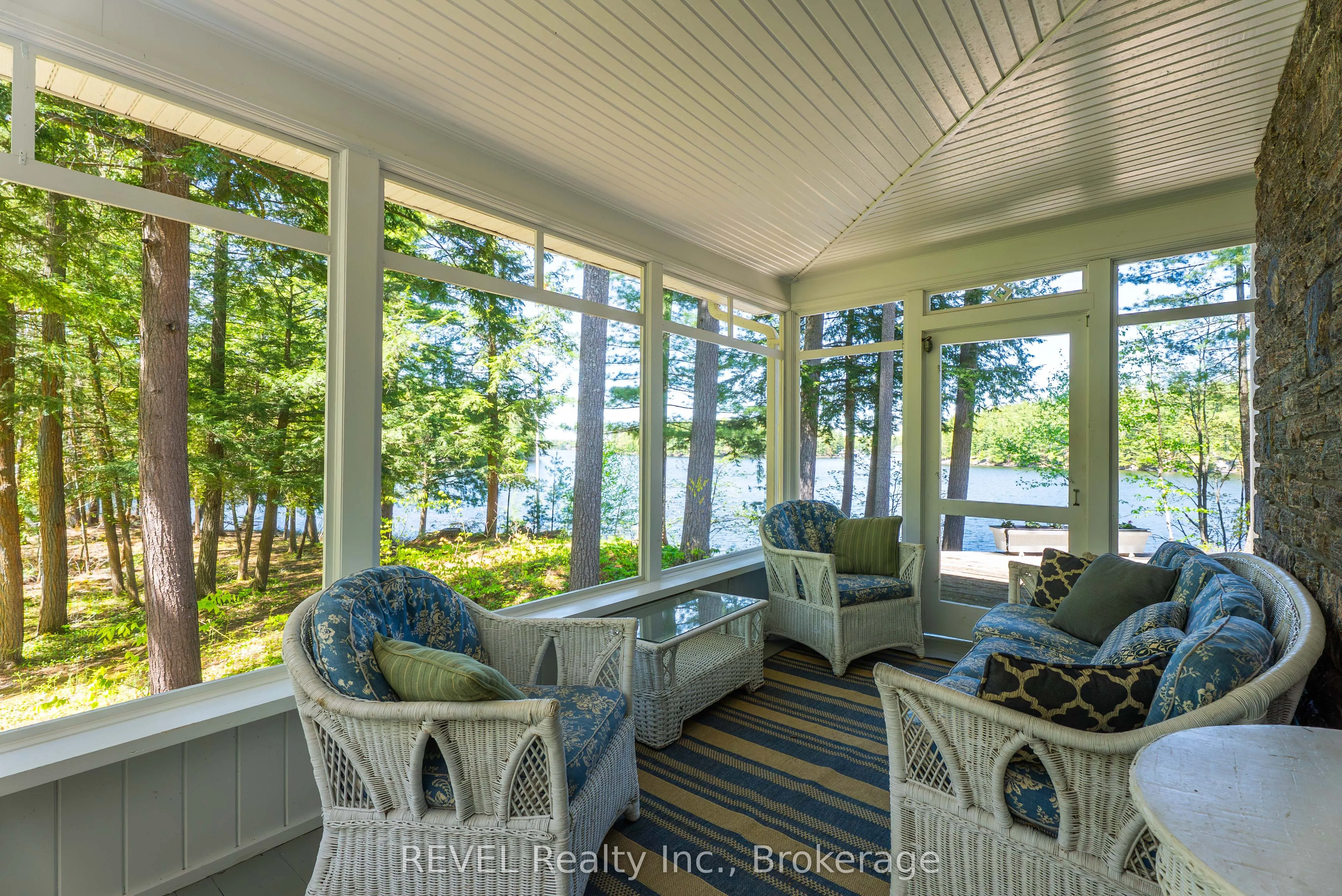 14-M72 Grandview Island