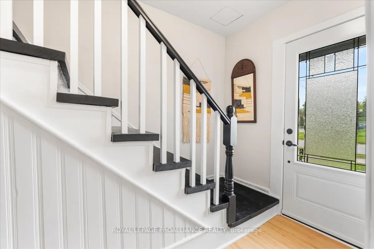 3 Colborne Street