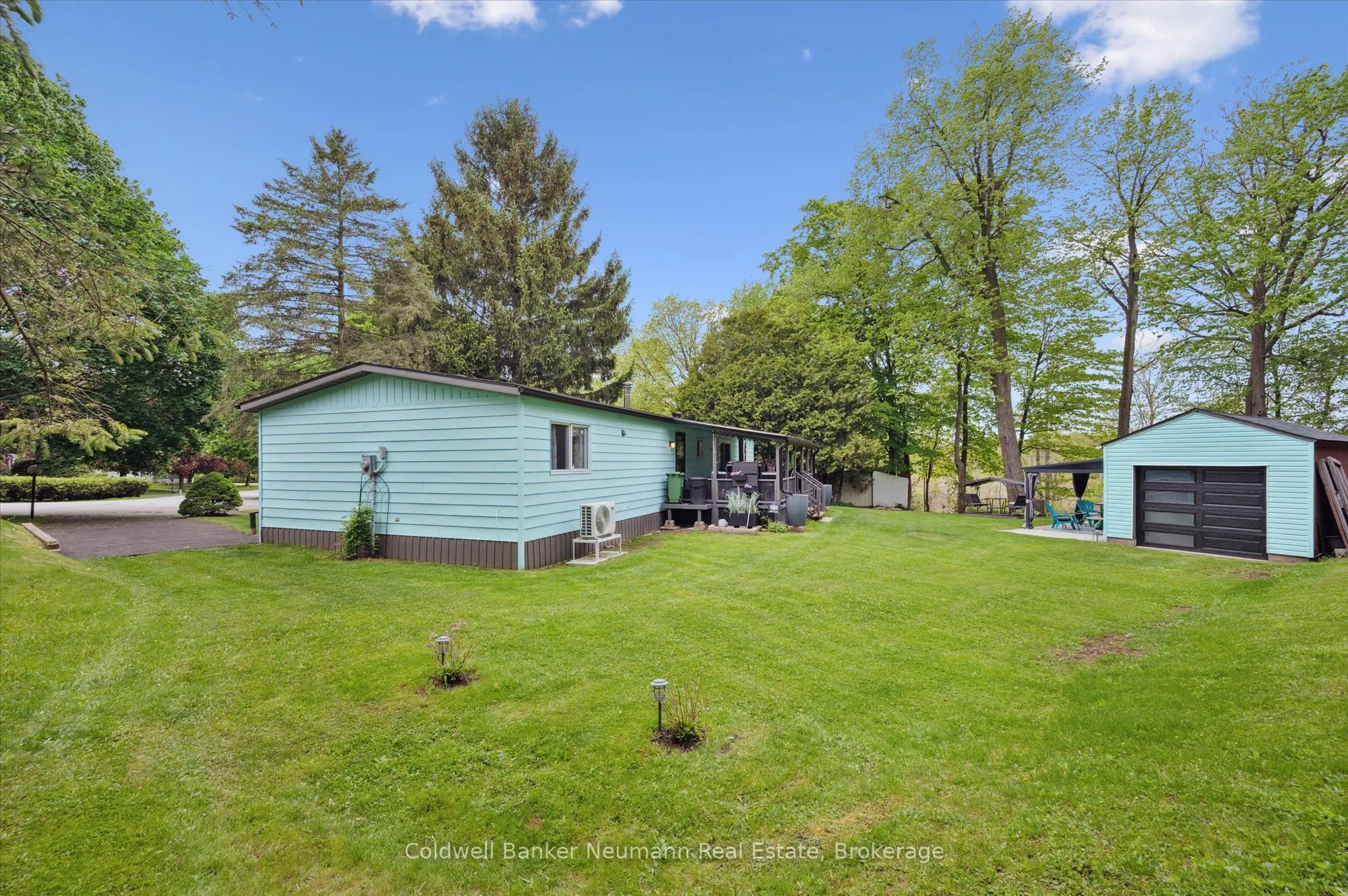 1294 Concession 8W Road W, #158 Maple