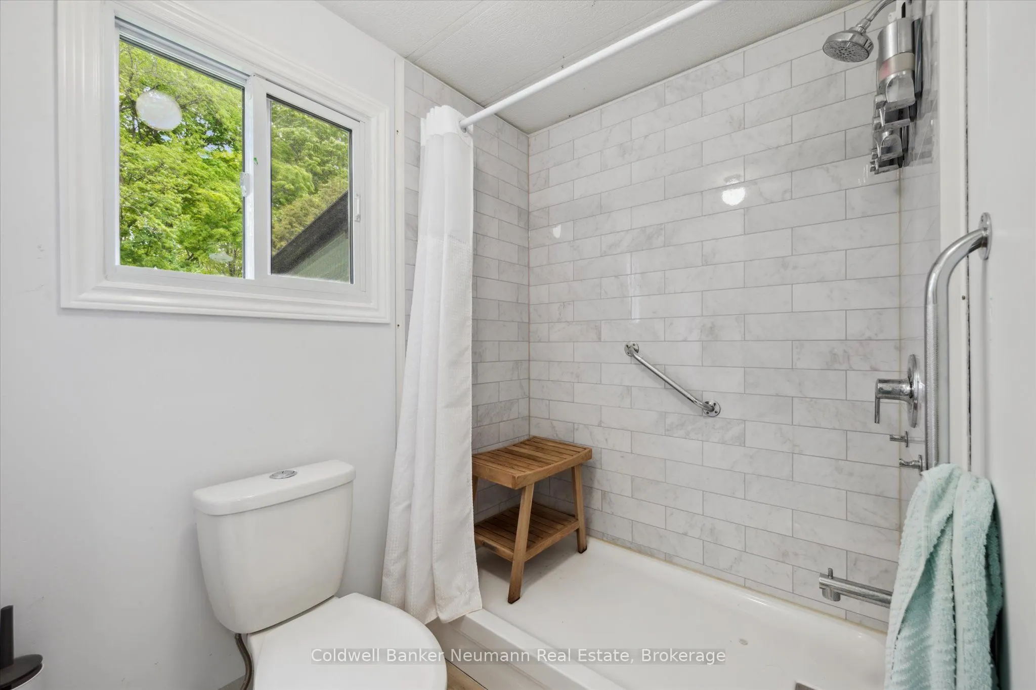 1294 Concession 8W Road W, #158 Maple