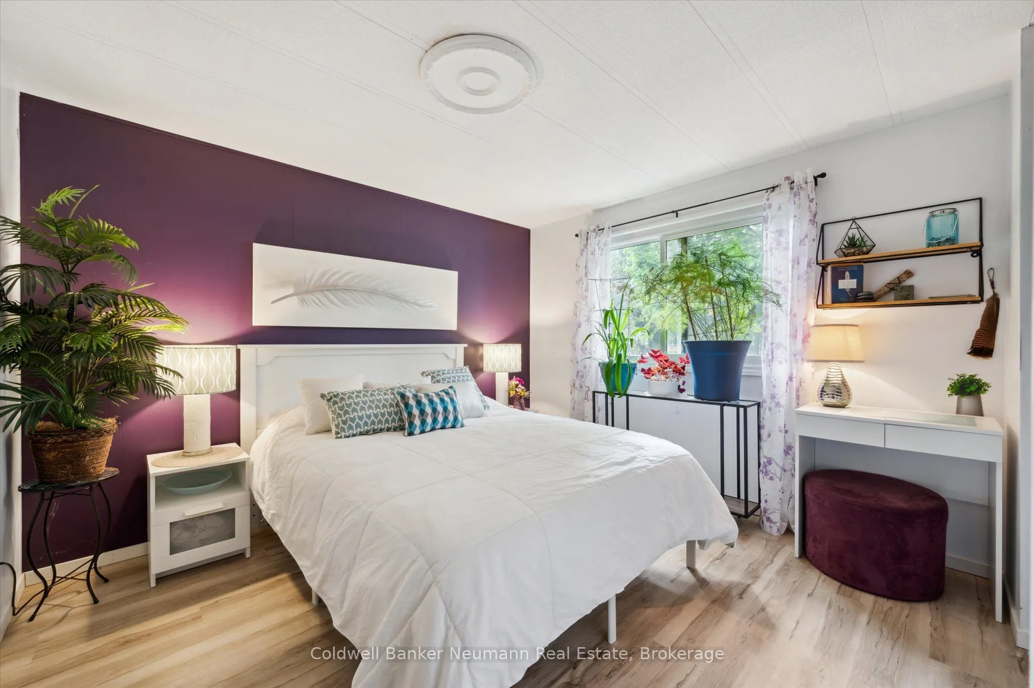 1294 Concession 8W Road W, #158 Maple