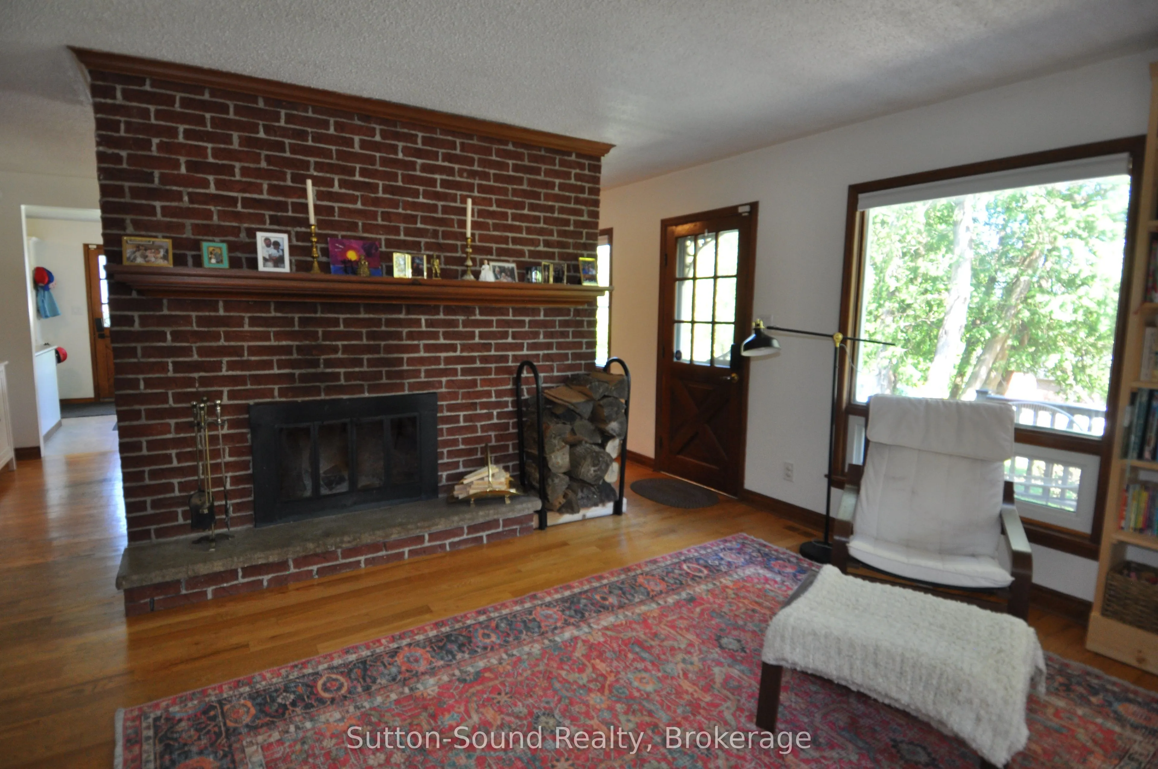 444 Balmy Beach Road