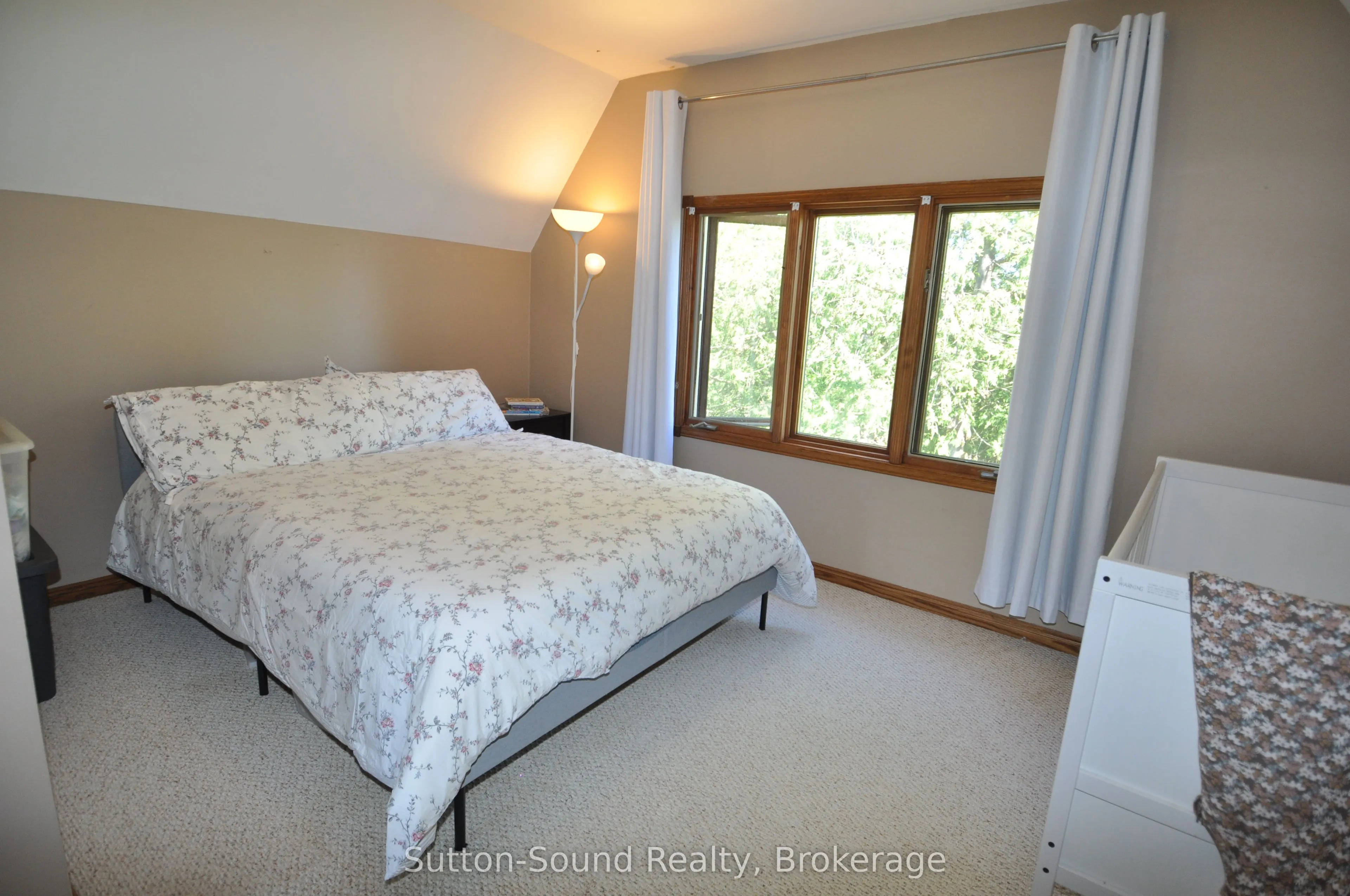 444 Balmy Beach Road