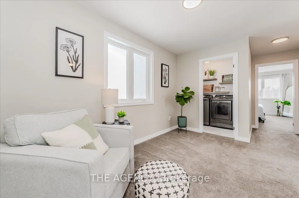 186 Jacob Street E