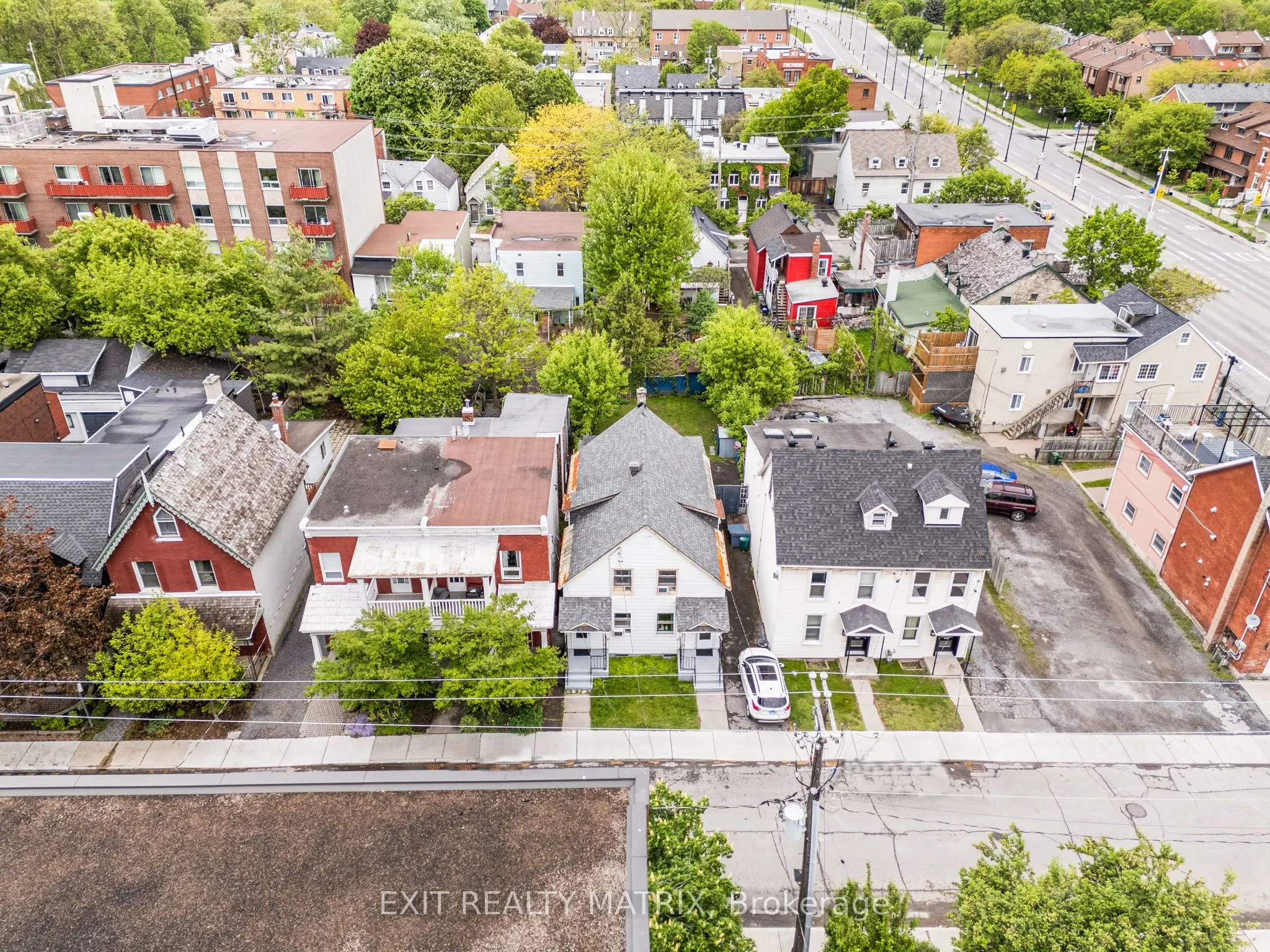 235-237 Guigues Avenue
