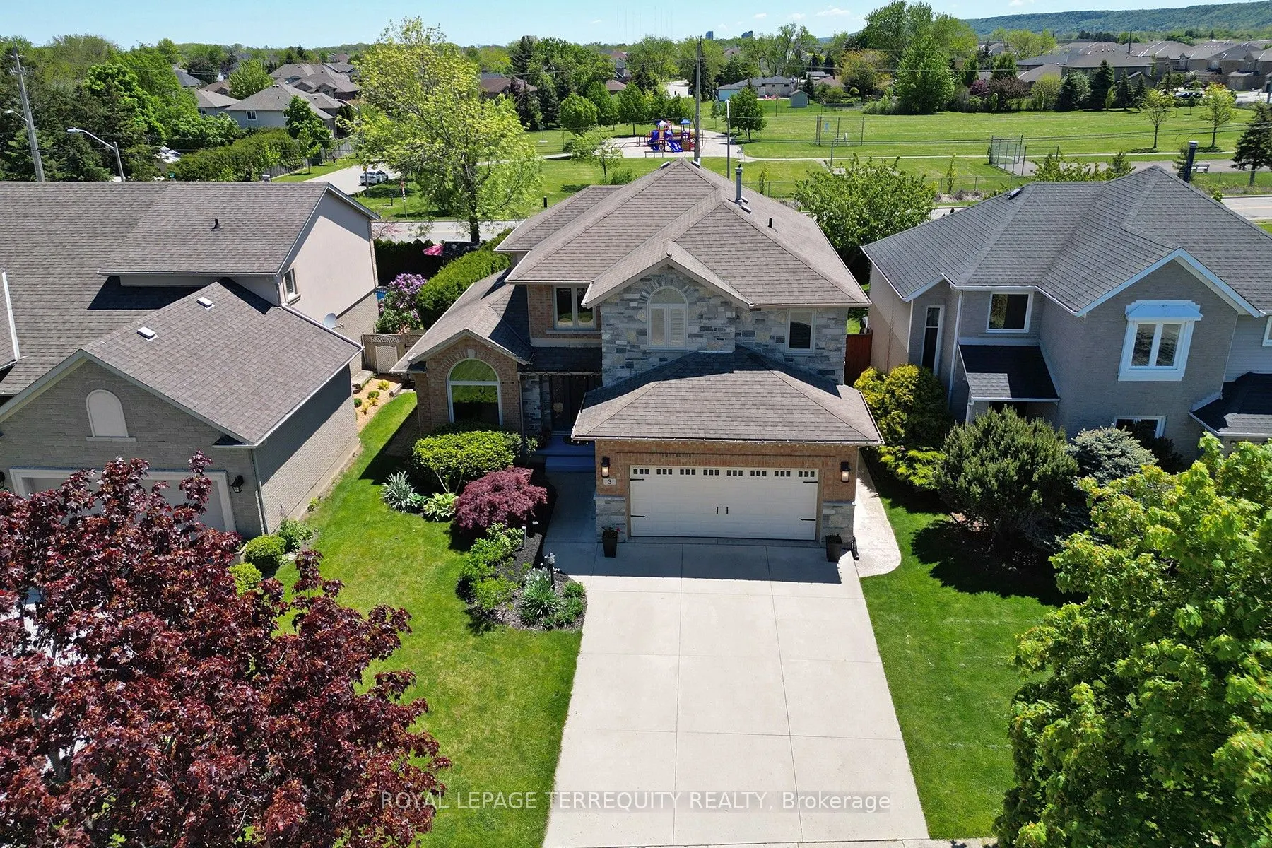 3 Riviera Ridge