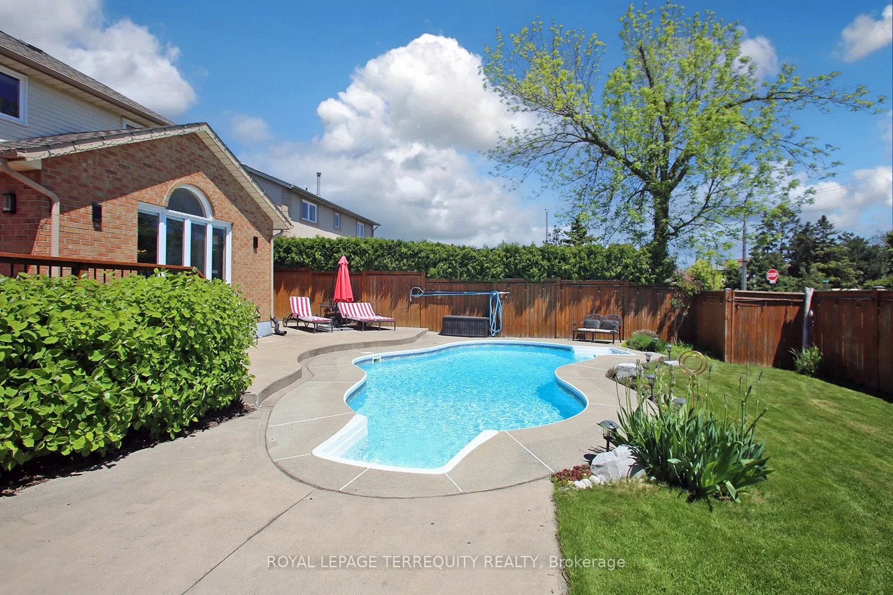 3 Riviera Ridge
