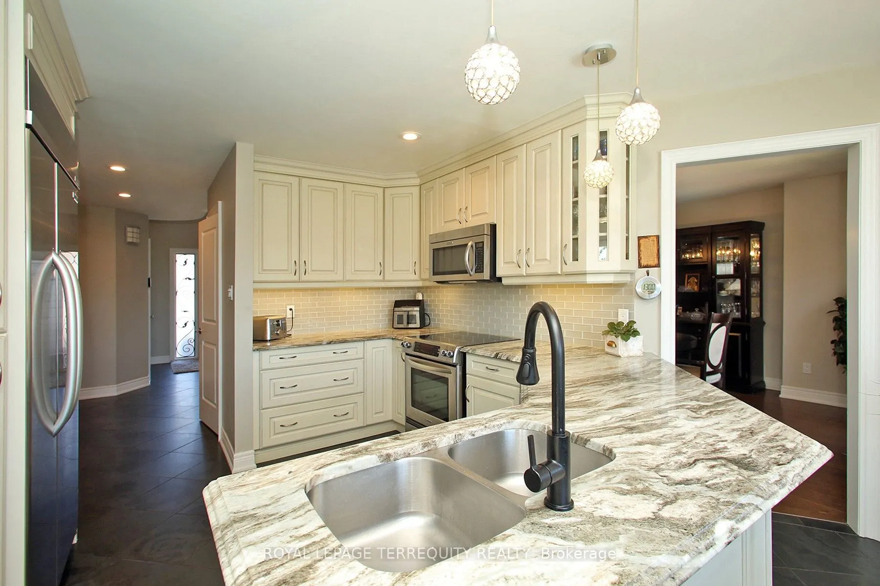 3 Riviera Ridge