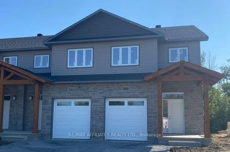 363 VOYAGEUR Place