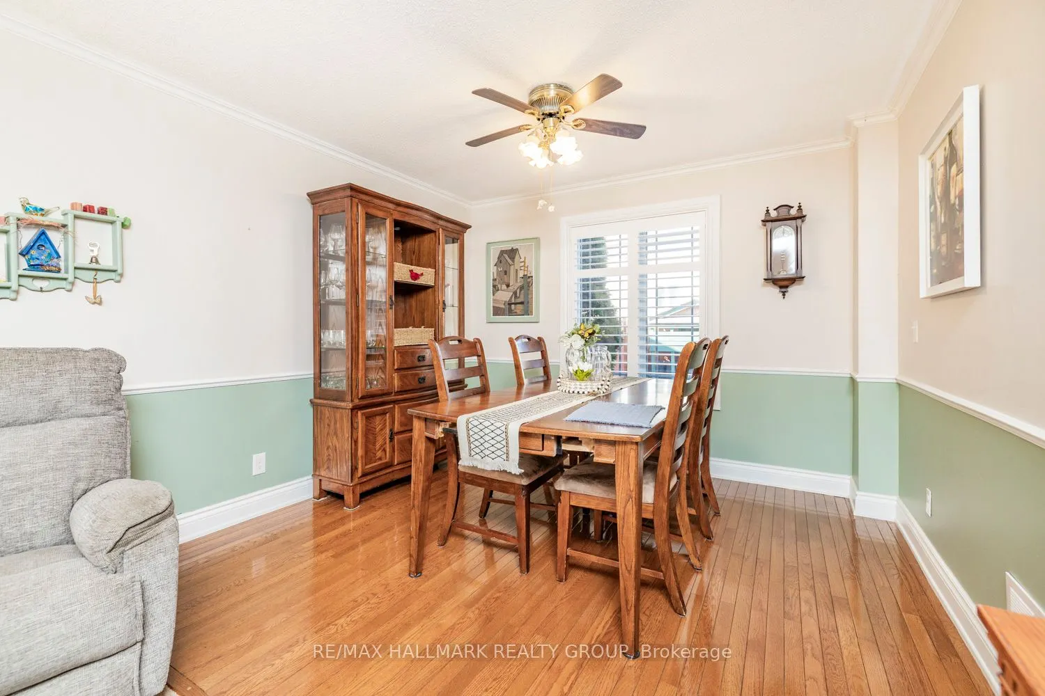 1717 Tache Way