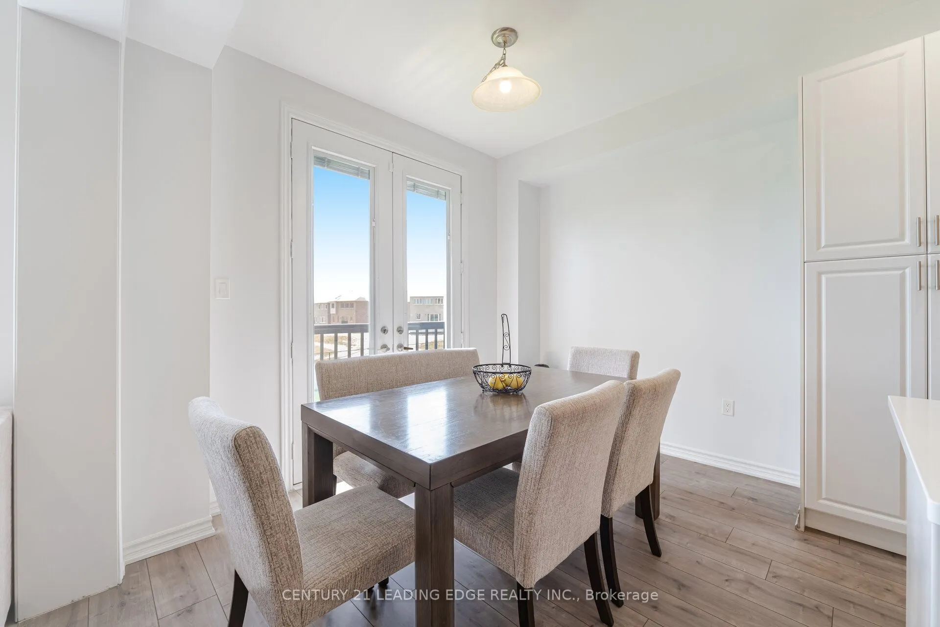 307 Ridley Crescent