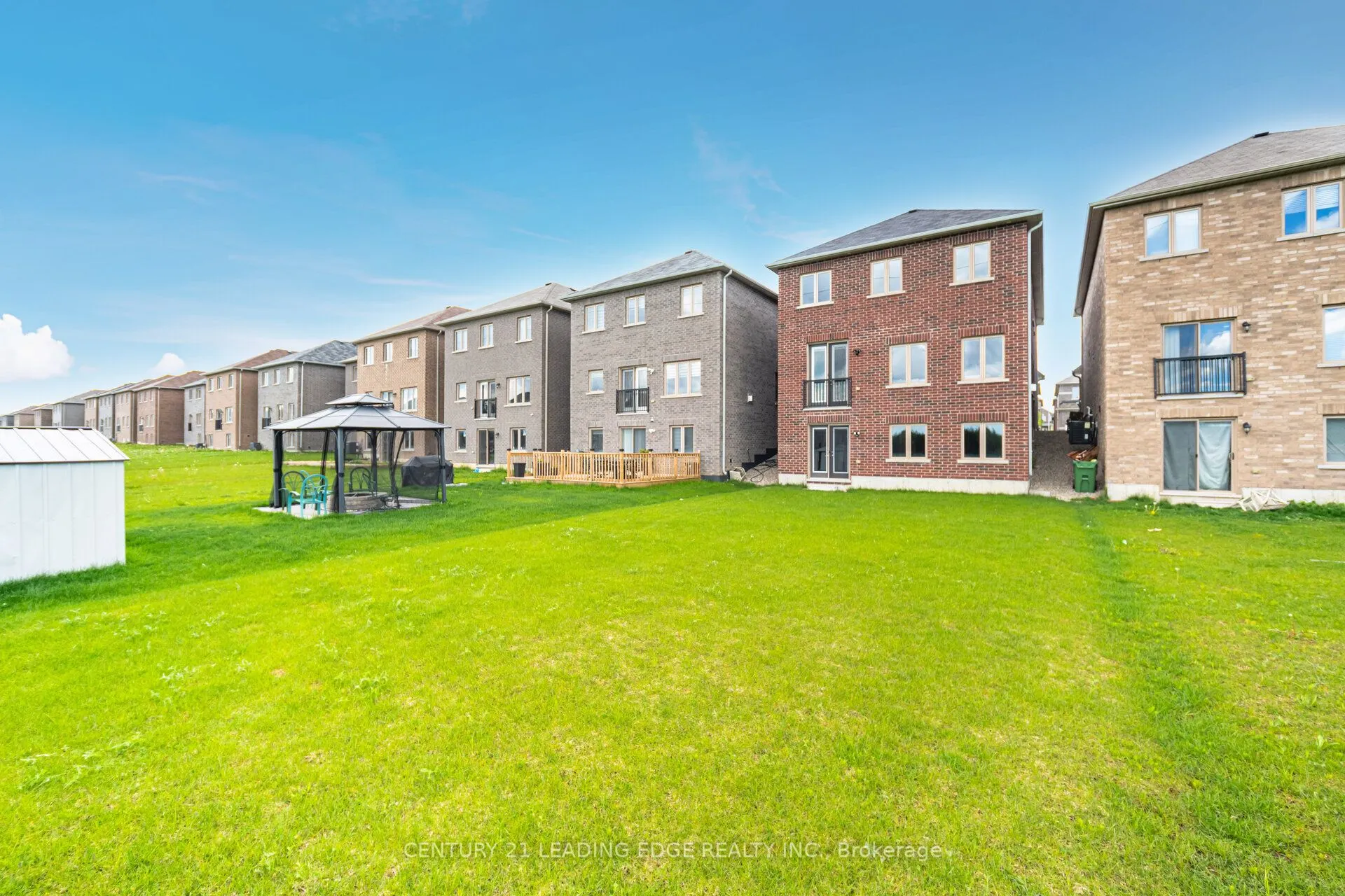 307 Ridley Crescent