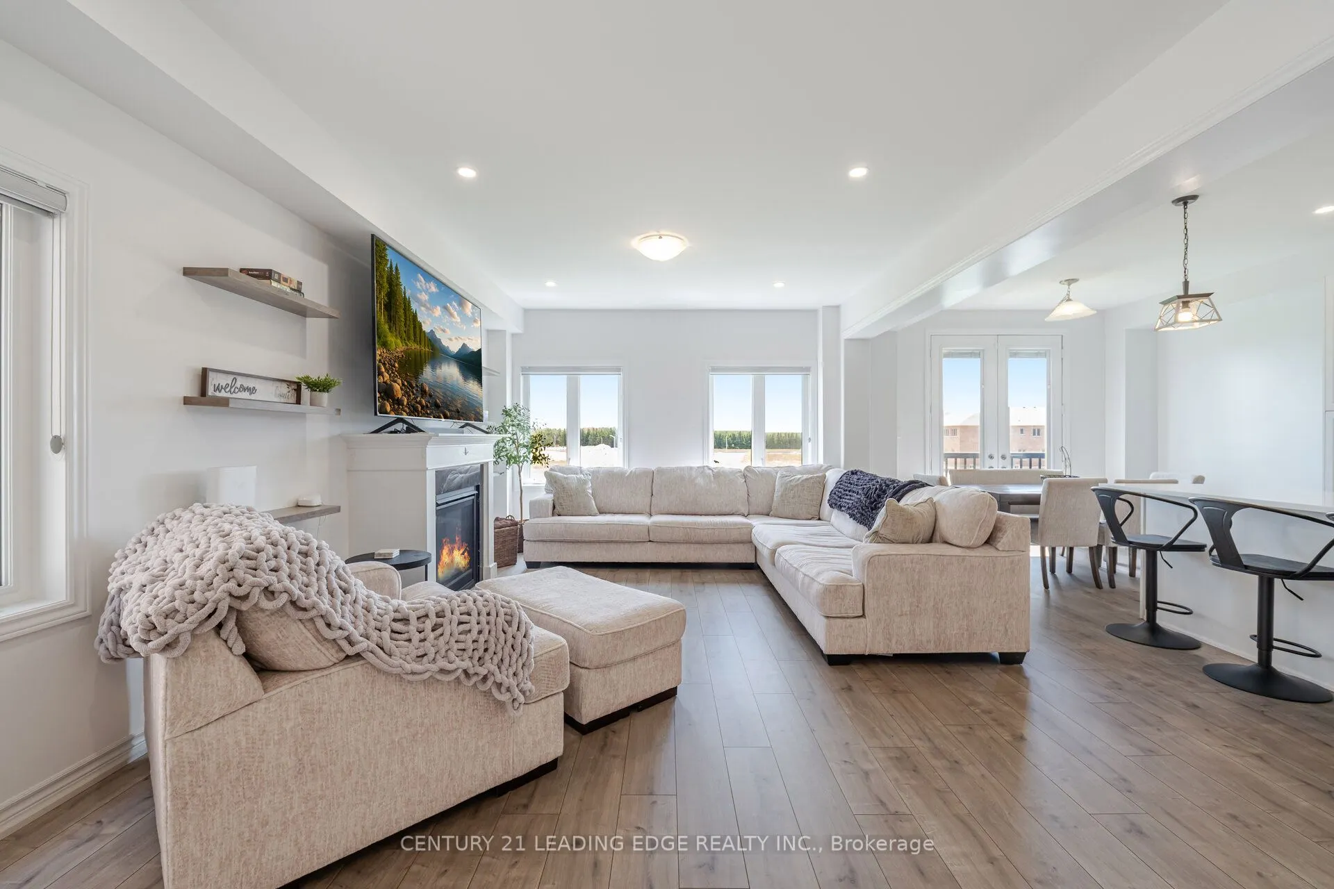 307 Ridley Crescent