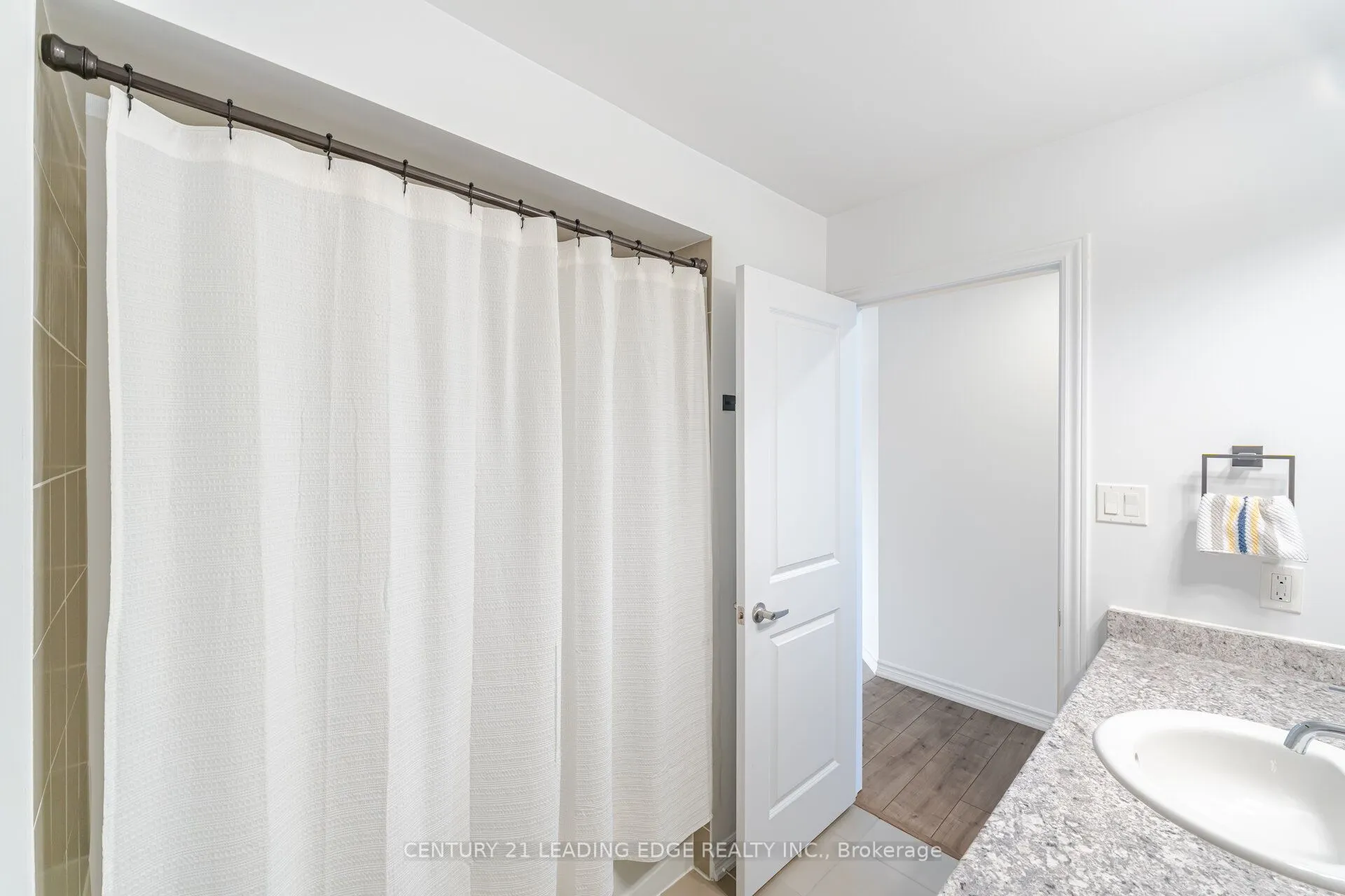 307 Ridley Crescent