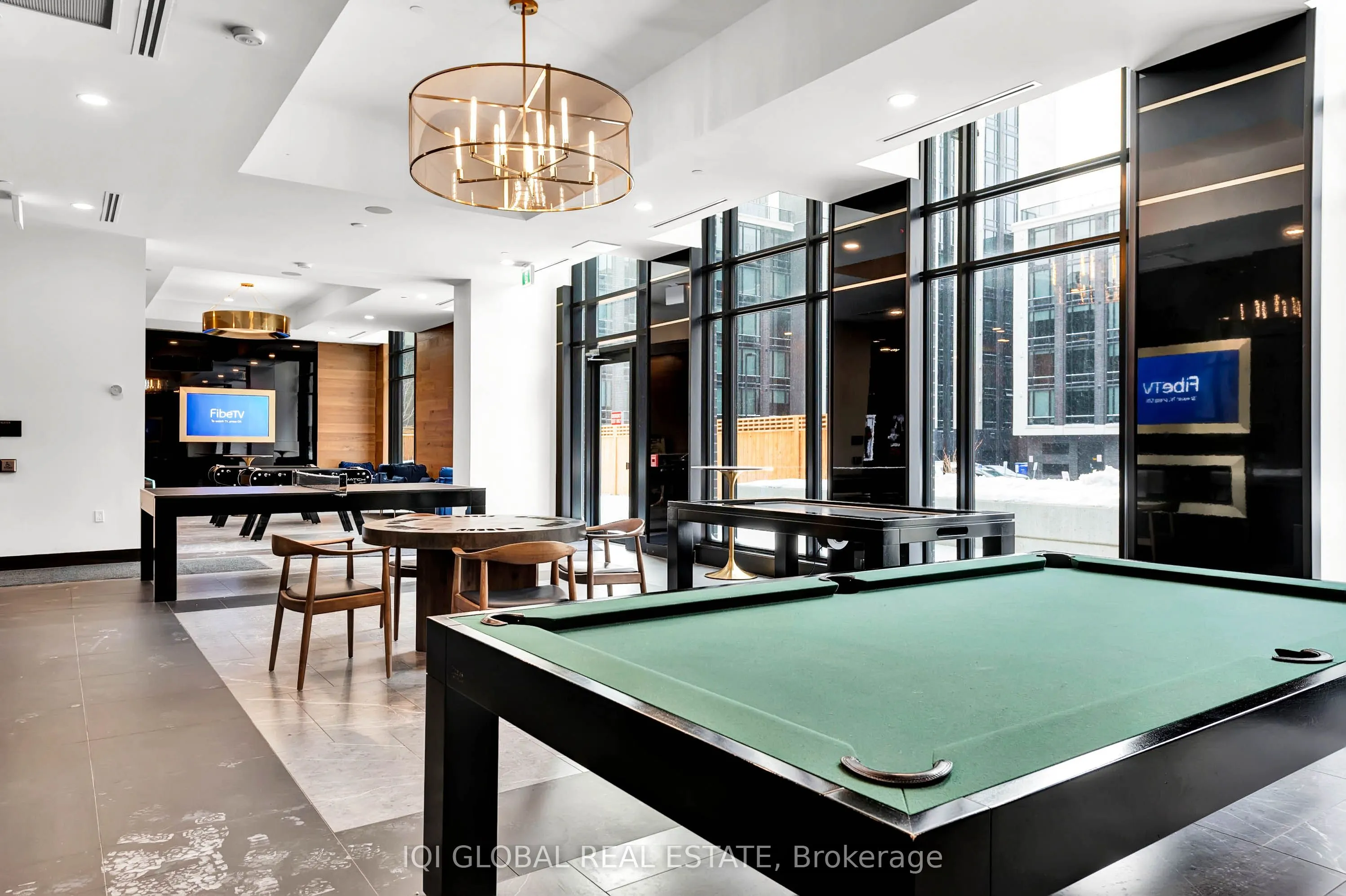 145 Columbia Street W, #736