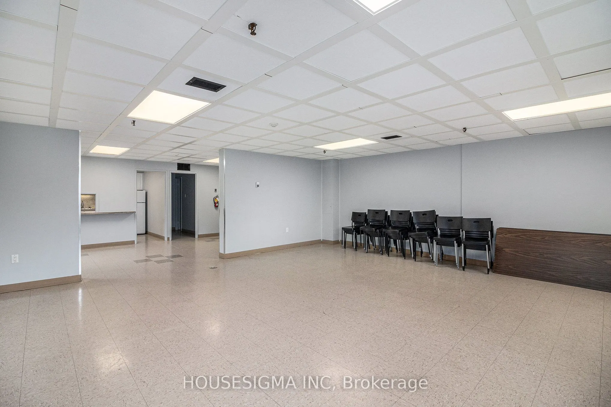 915 Elmsmere Road, #113