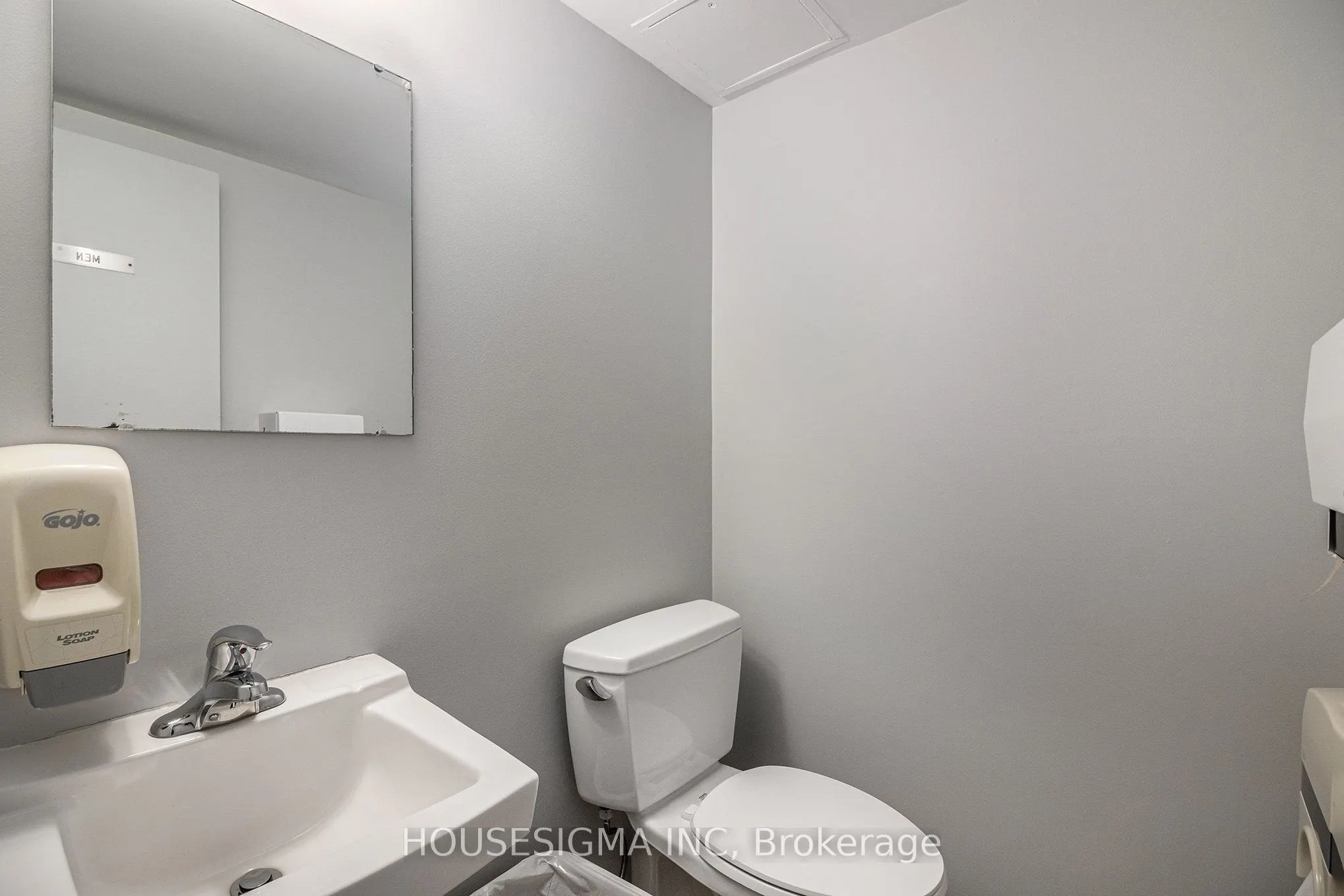 915 Elmsmere Road, #113