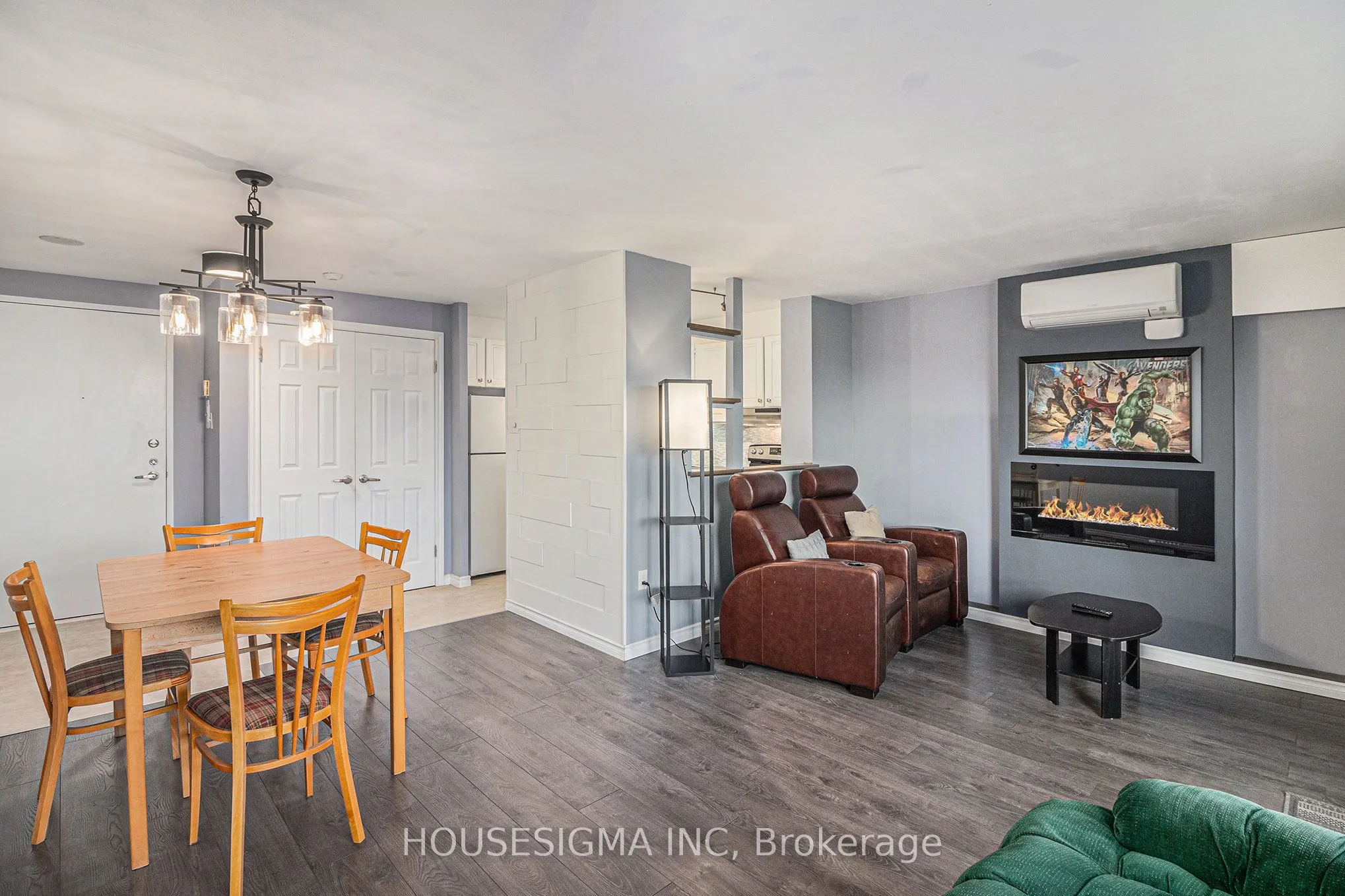 915 Elmsmere Road, #113
