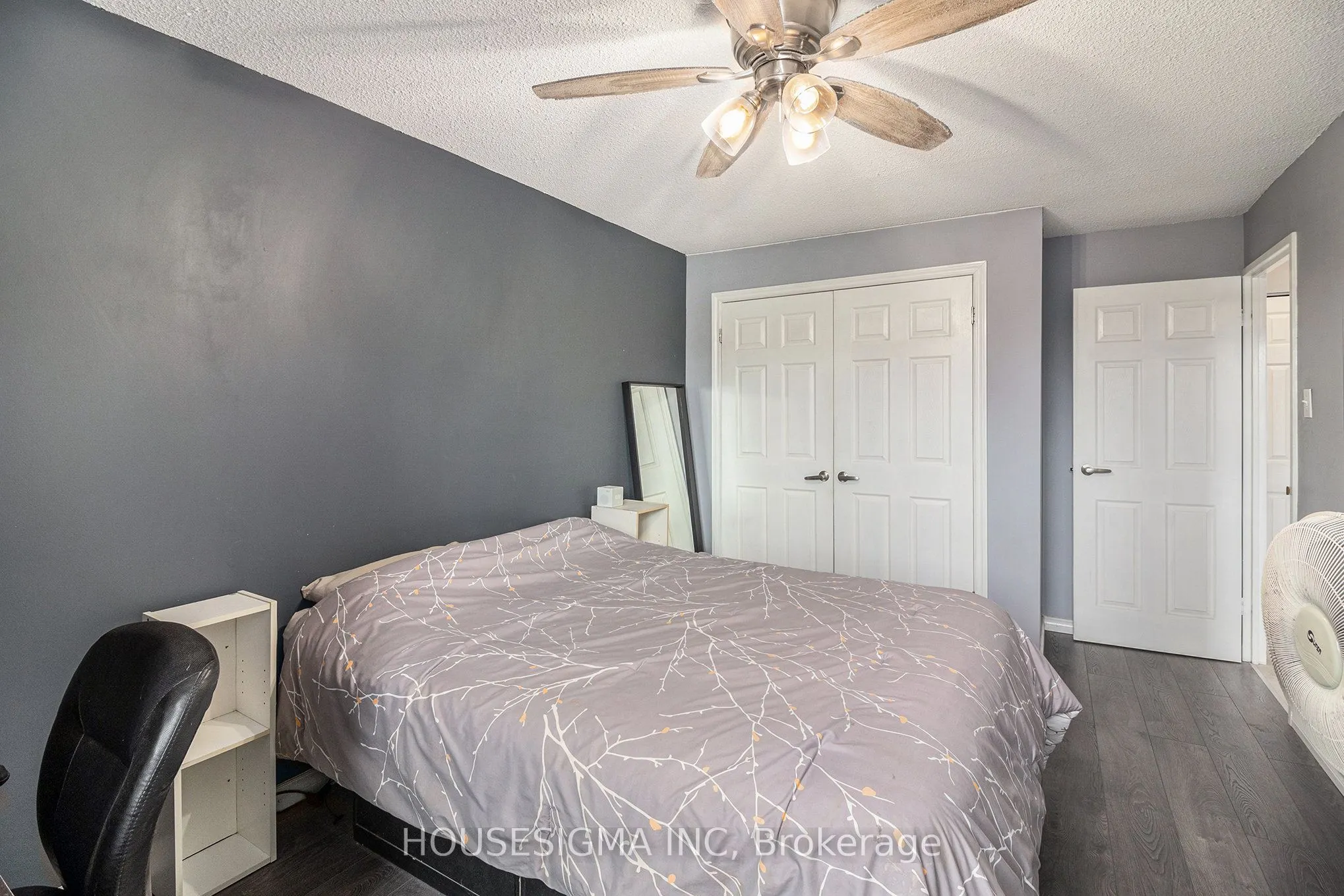 915 Elmsmere Road, #113