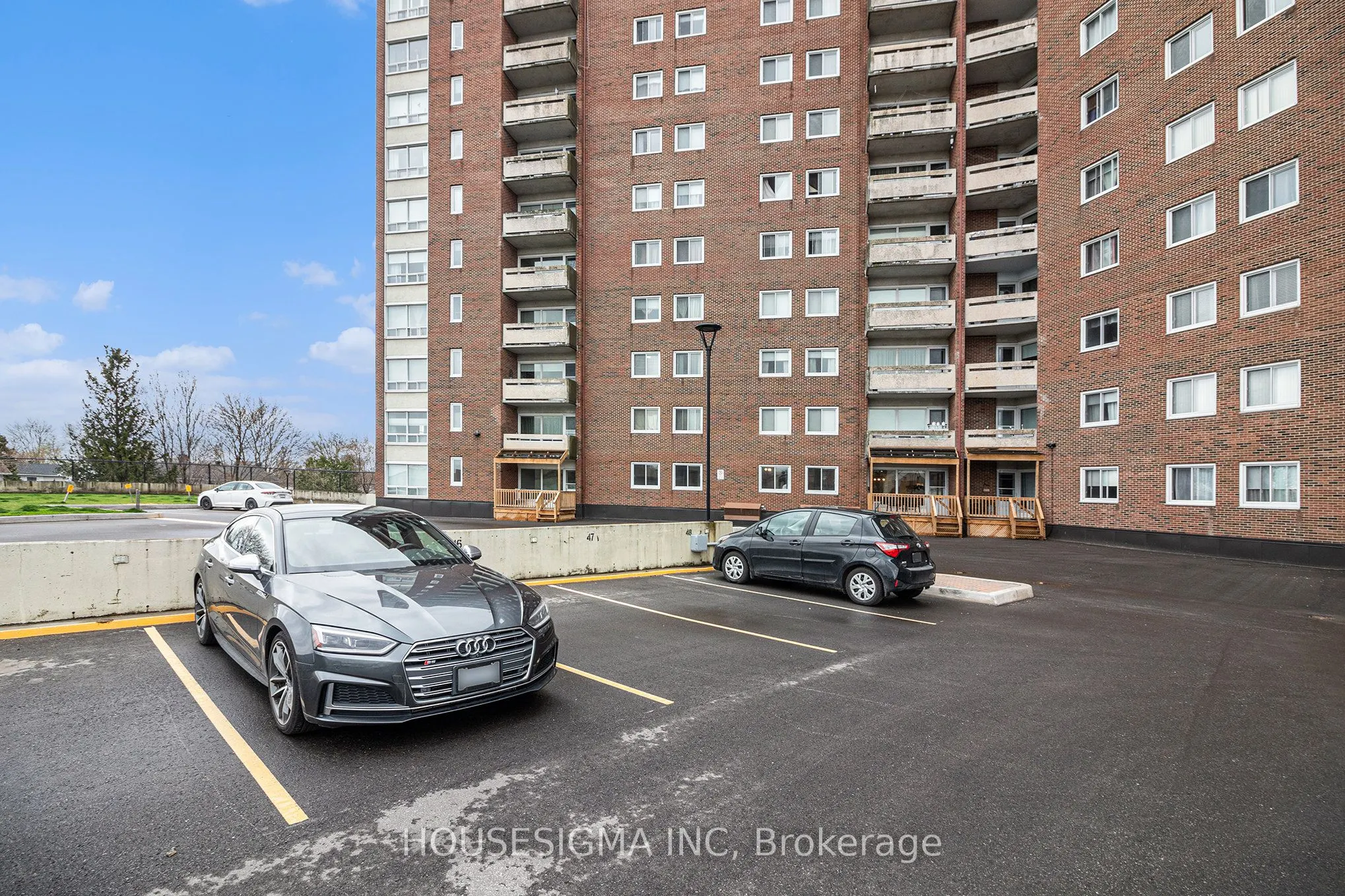 915 Elmsmere Road, #113