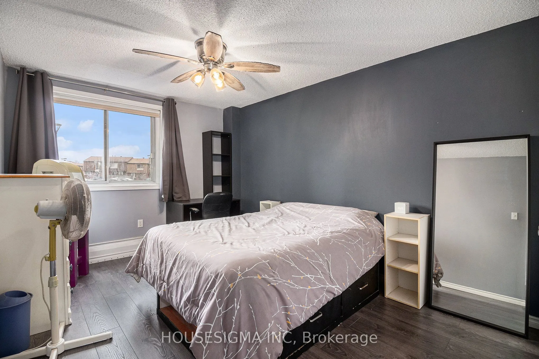 915 Elmsmere Road, #113