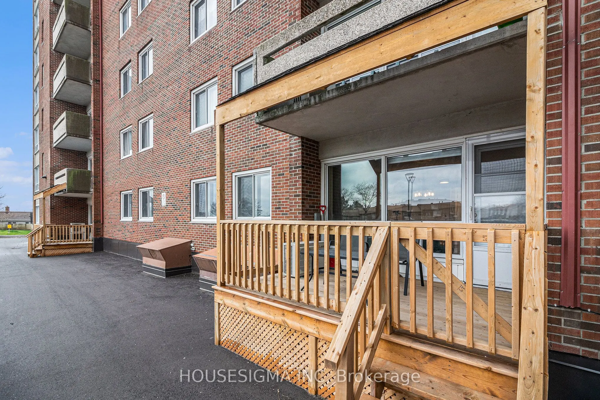 915 Elmsmere Road, #113