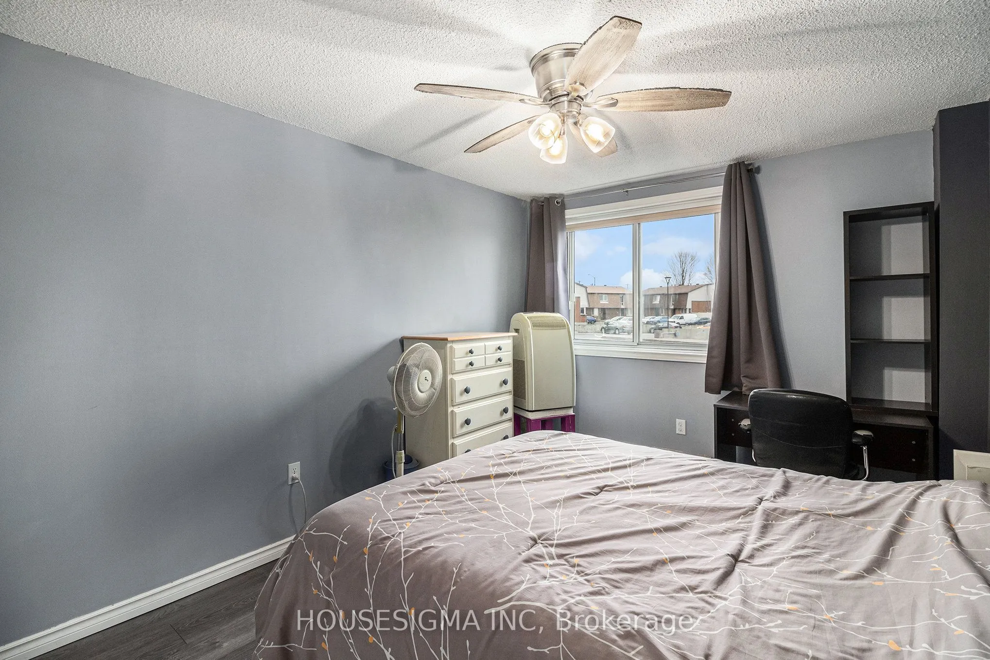 915 Elmsmere Road, #113
