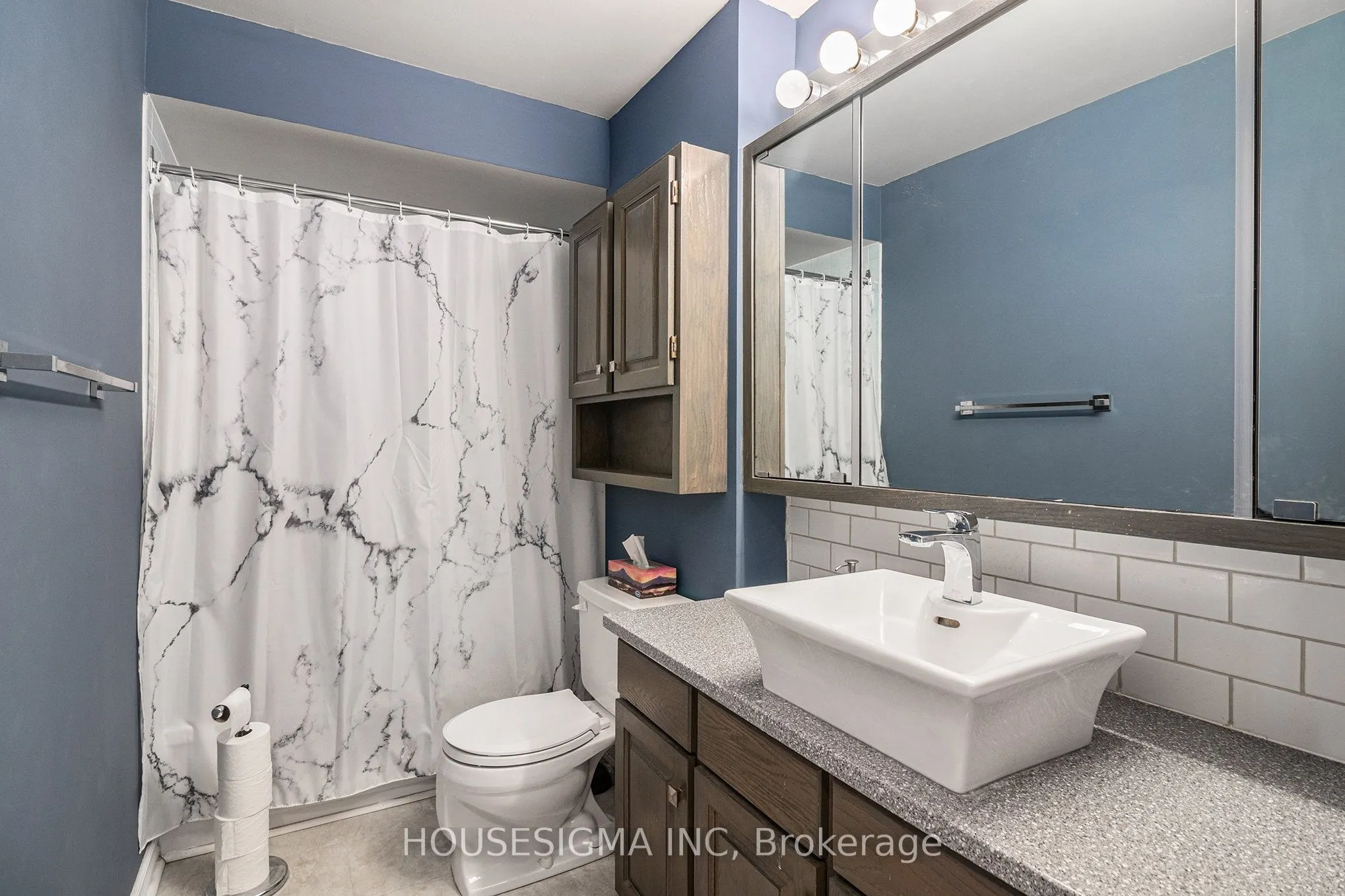 915 Elmsmere Road, #113