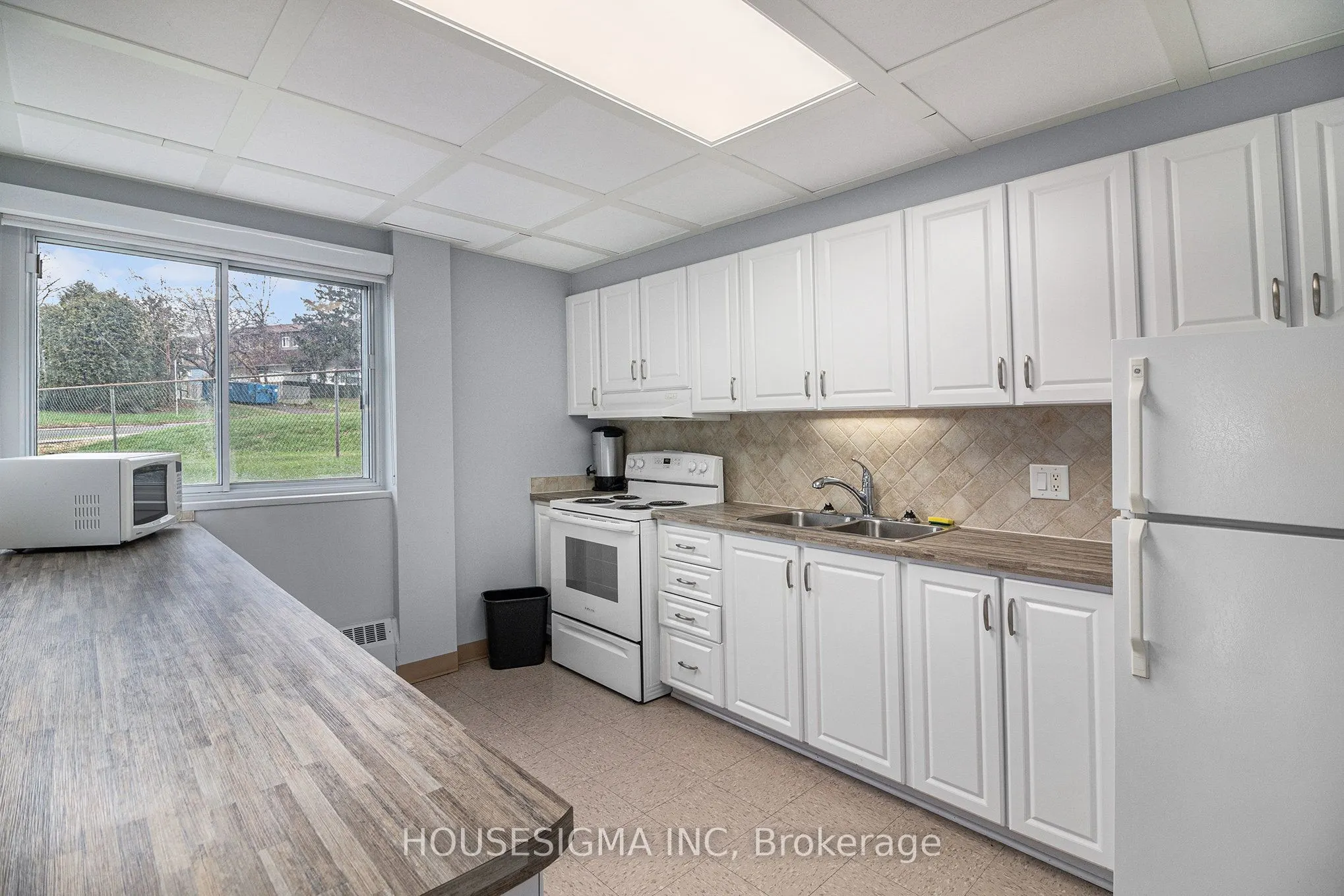915 Elmsmere Road, #113
