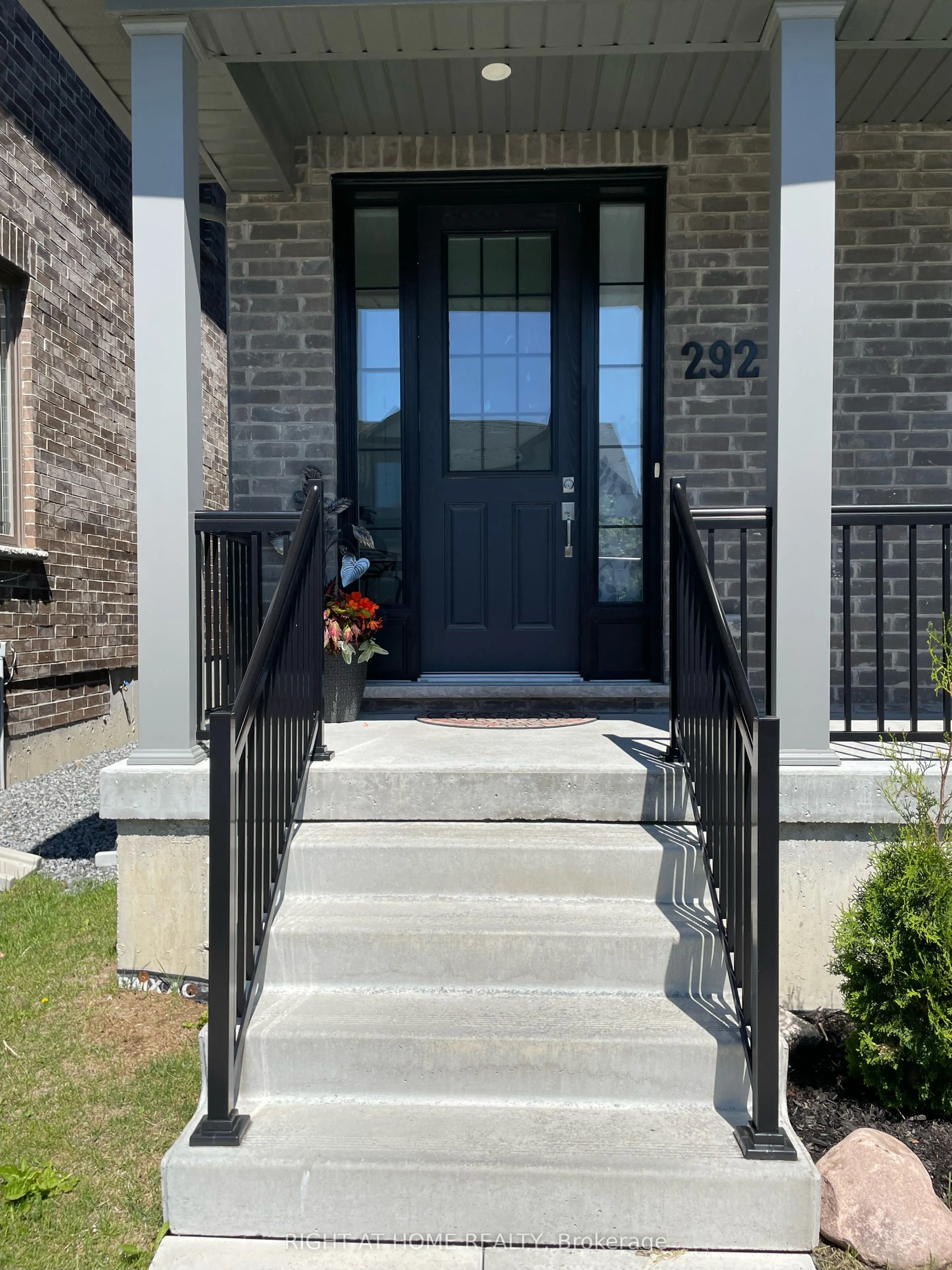 292 Noftall Gardens